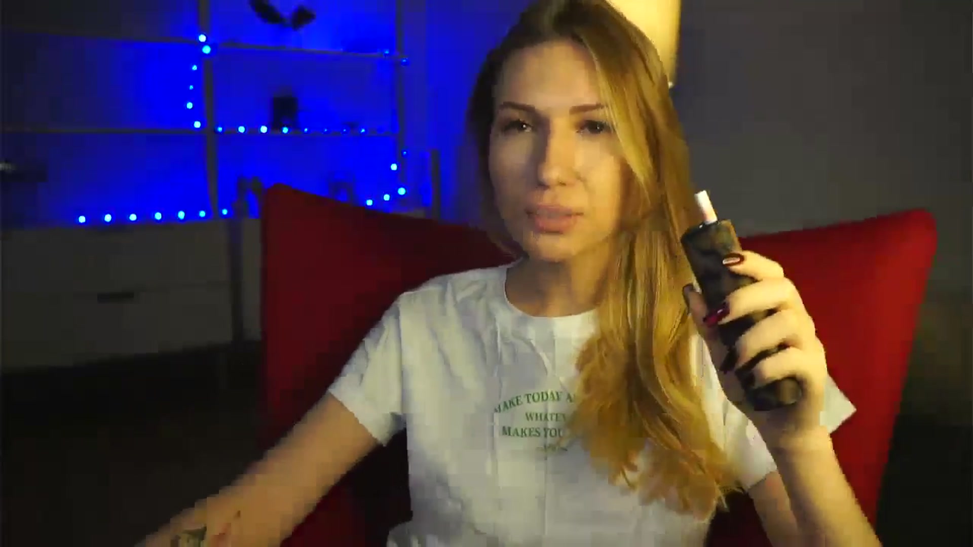 Gallery image thumbnail from LovelyGin's myfreecams stream on, 01/10/2025, 14:33 image 19 of 20
