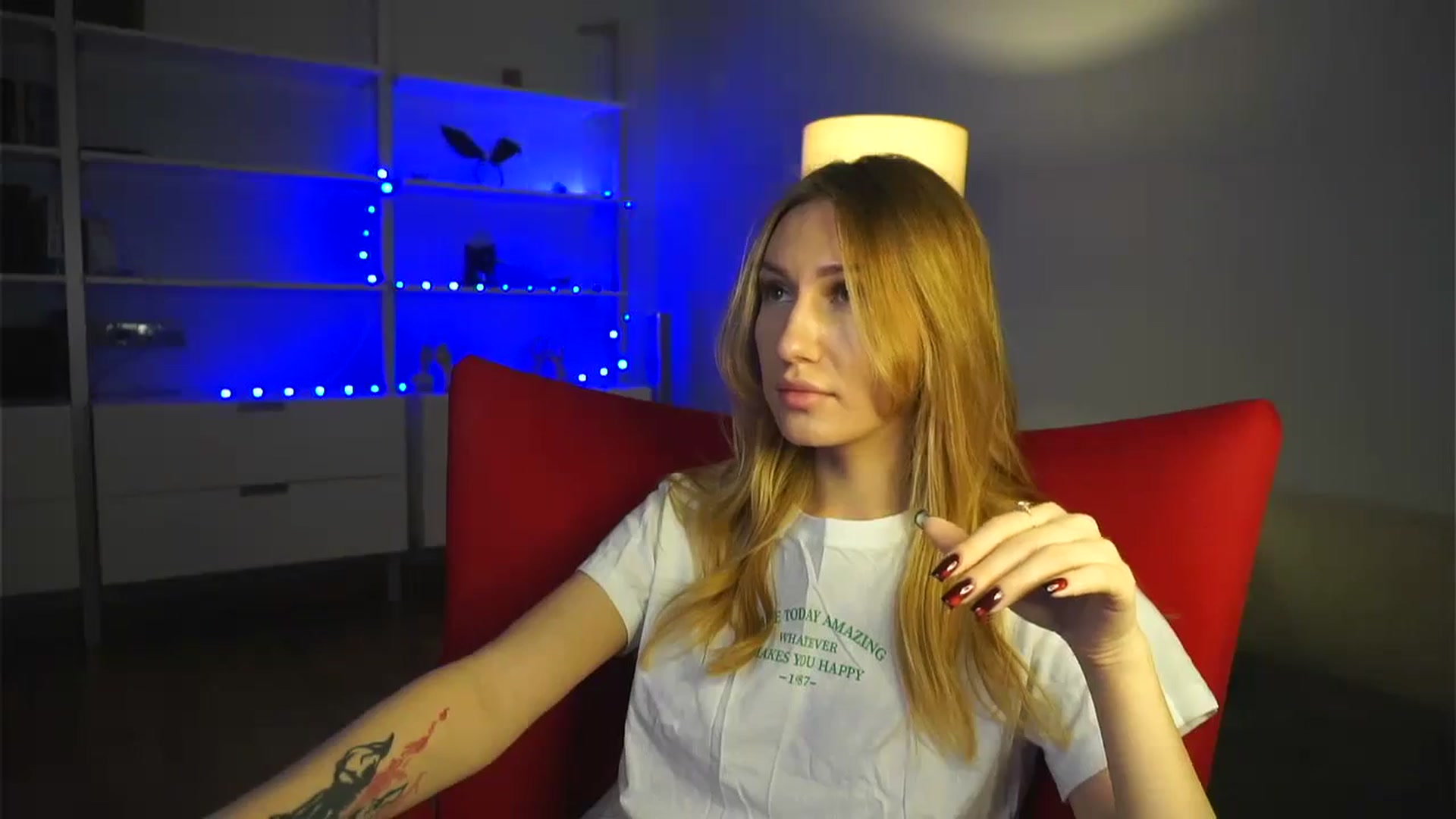 Gallery image thumbnail from LovelyGin's myfreecams stream on, 01/10/2025, 14:33 image 16 of 20
