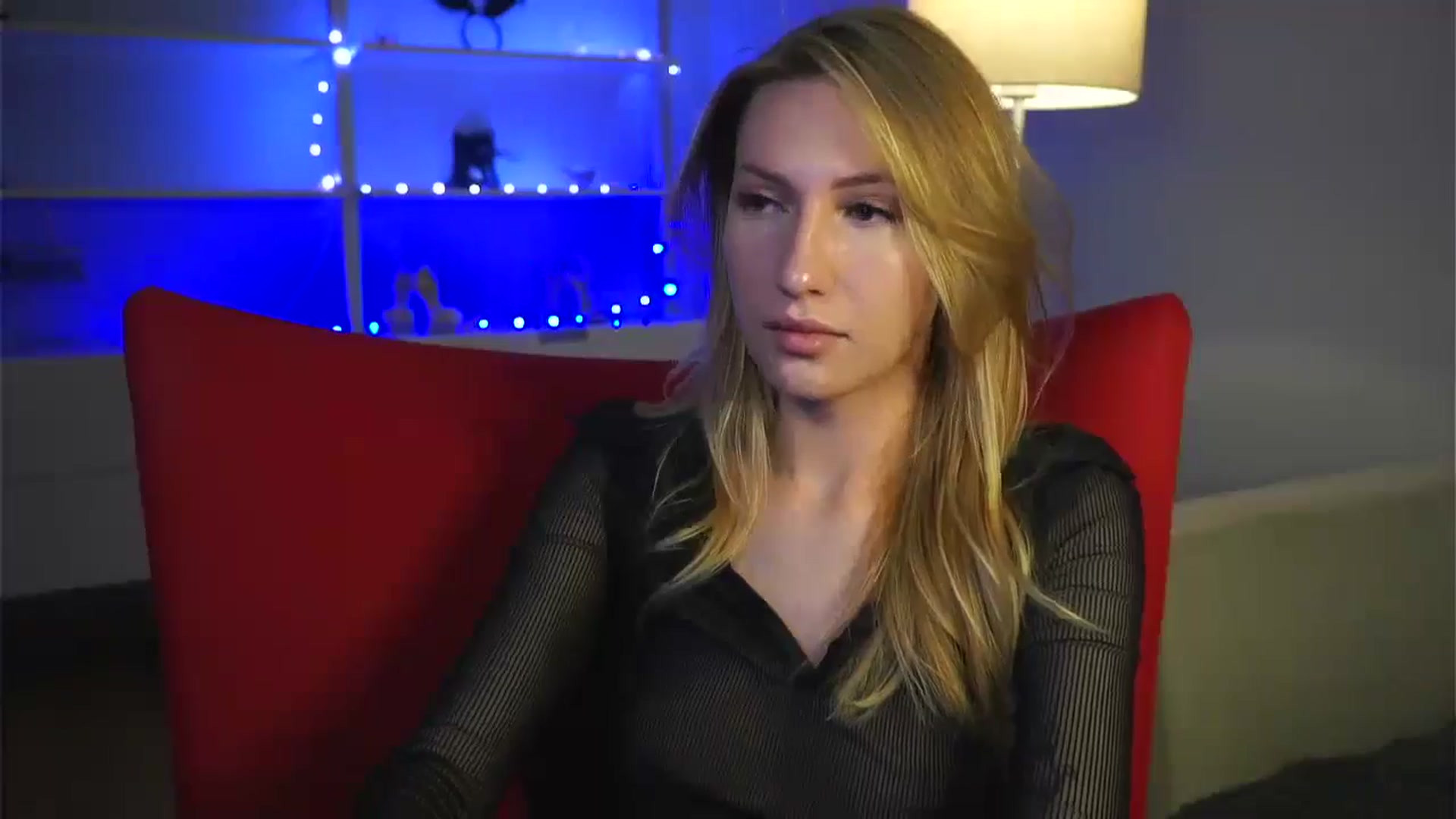 Gallery image thumbnail from LovelyGin's myfreecams stream on, 01/10/2025, 18:53 image 12 of 20