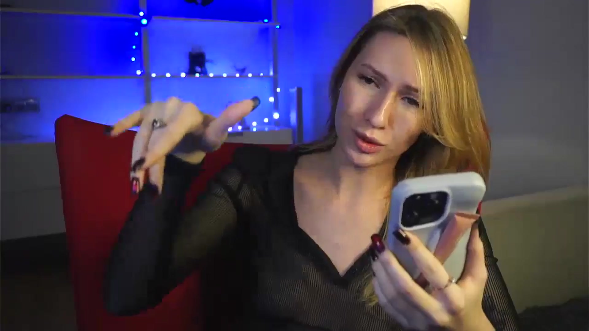 Gallery image thumbnail from LovelyGin's myfreecams stream on, 01/10/2025, 18:53 image 14 of 20