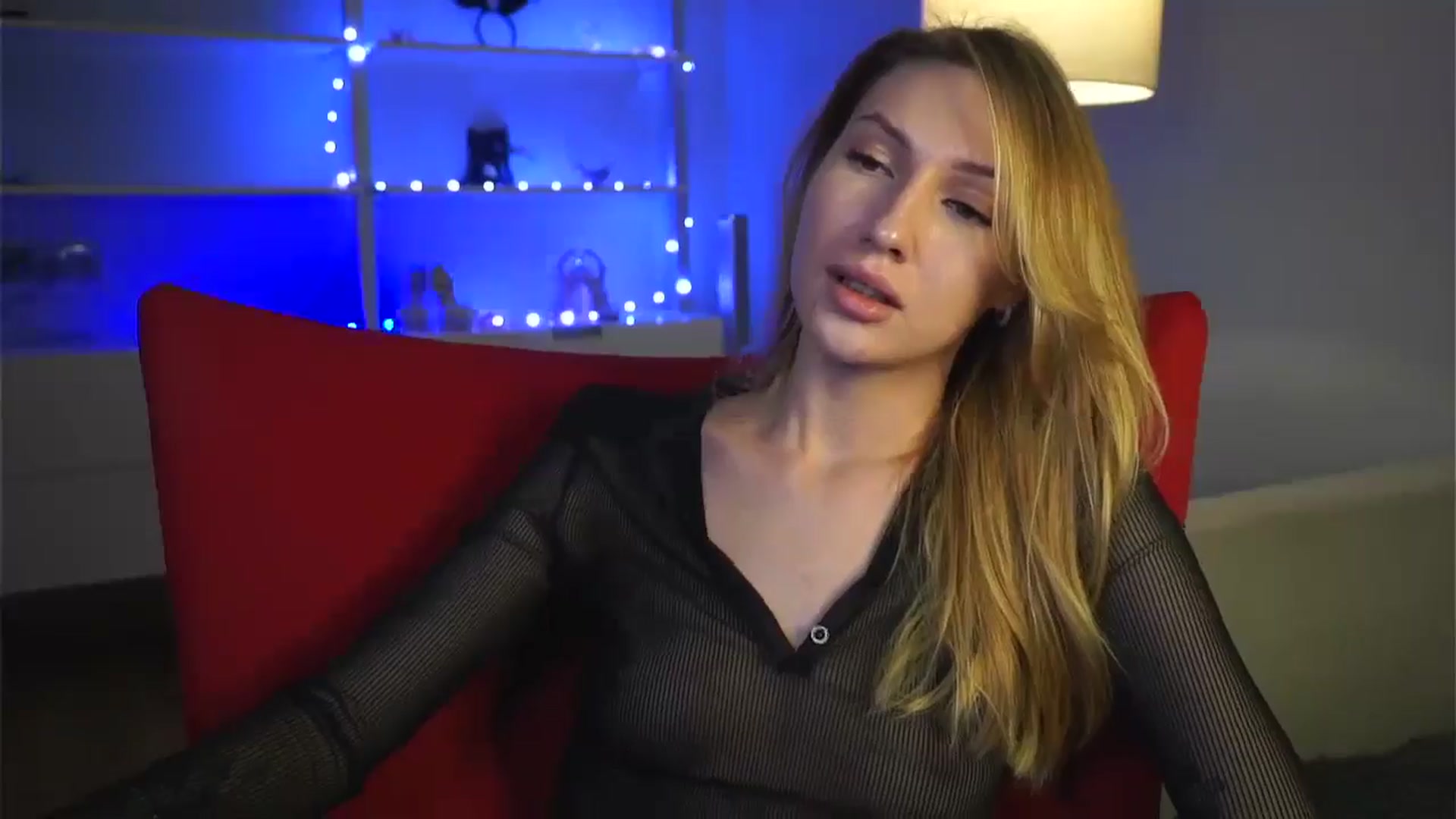 Gallery image thumbnail from LovelyGin's myfreecams stream on, 01/10/2025, 18:53 image 15 of 20