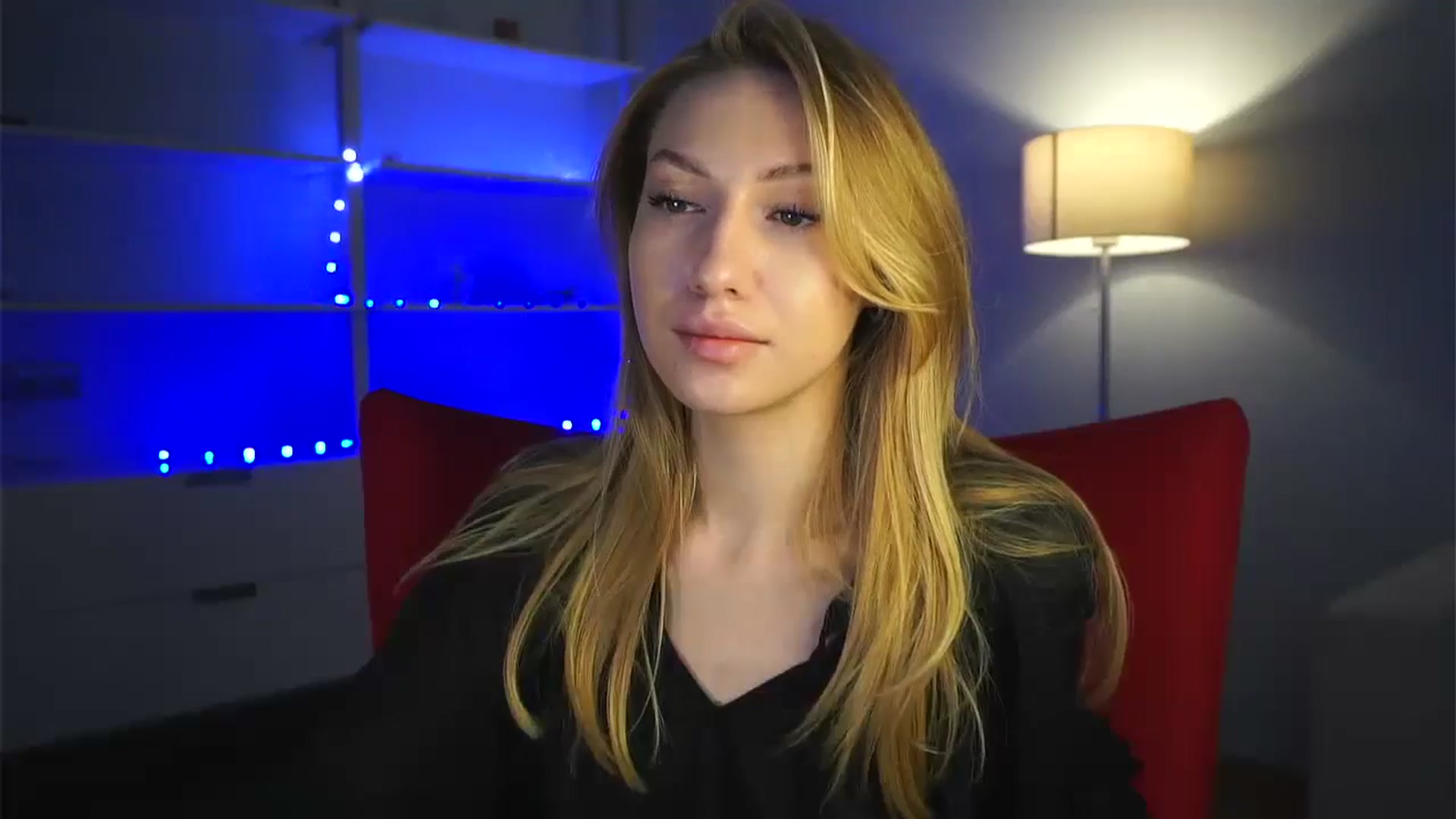 Gallery image thumbnail from LovelyGin's myfreecams stream on, 01/13/2025, 14:16 image 4 of 20