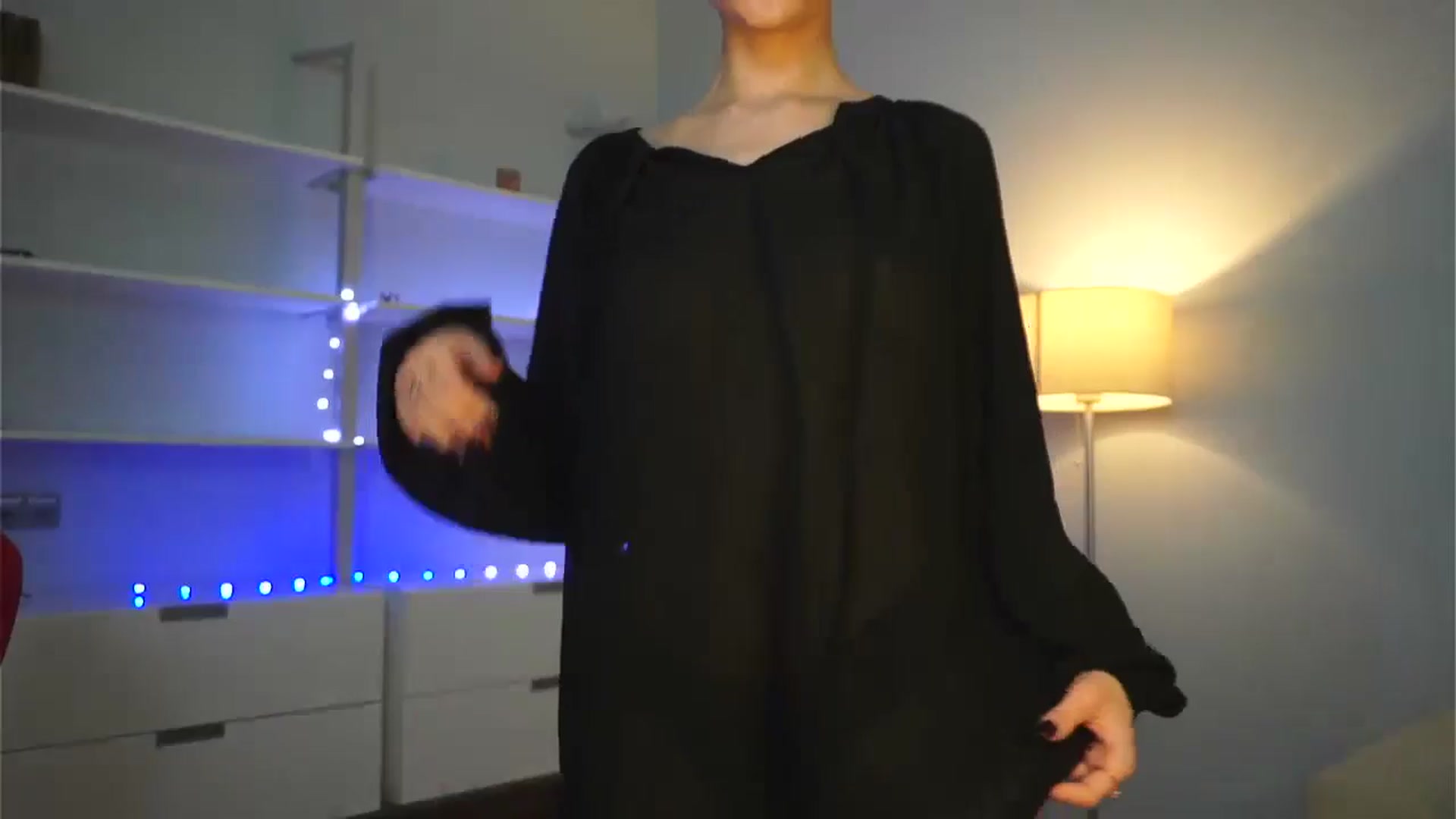 Gallery image thumbnail from LovelyGin's myfreecams stream on, 01/13/2025, 14:16 image 9 of 20