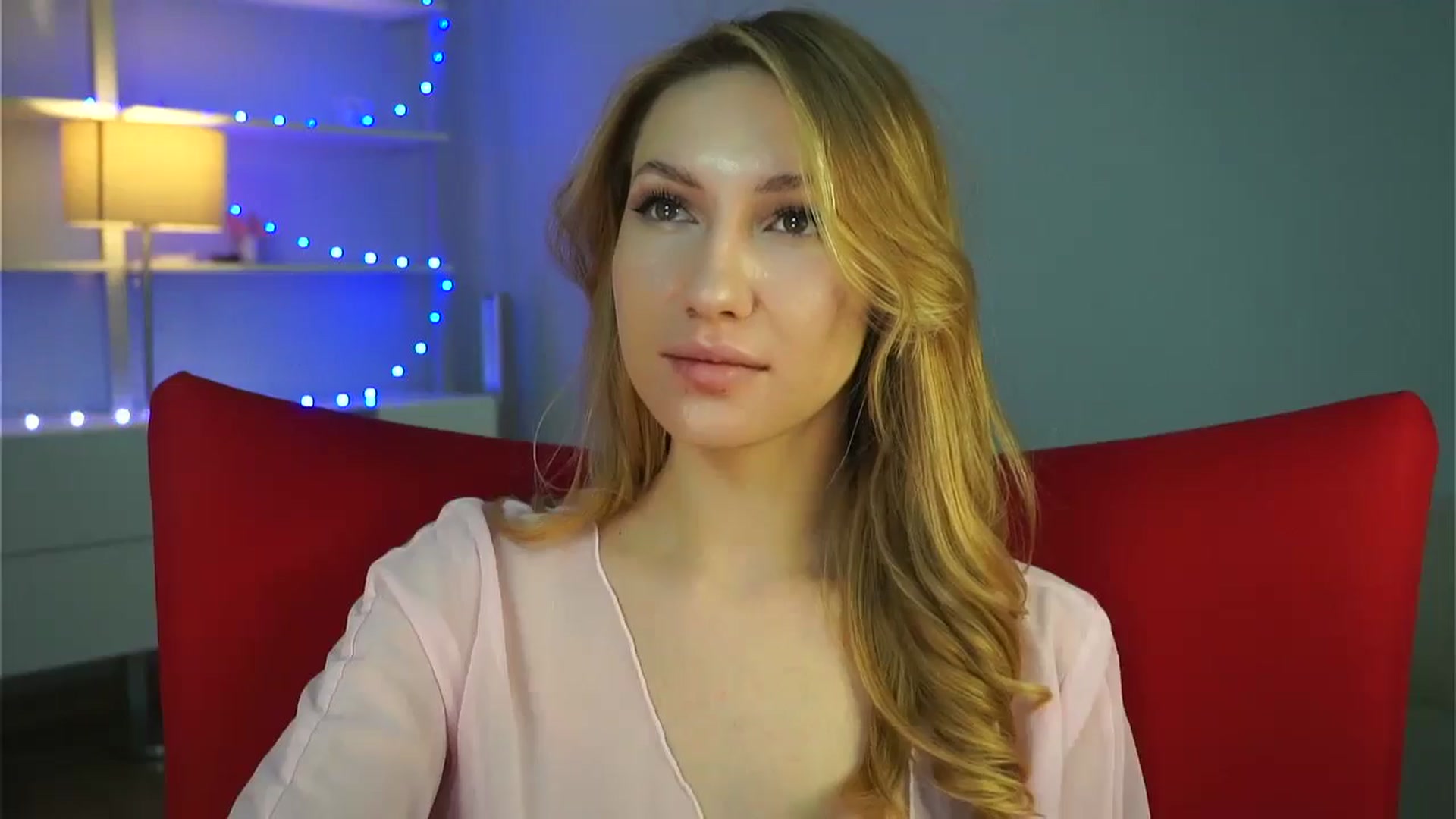 Gallery image thumbnail from LovelyGin's myfreecams stream on, 01/17/2025, 14:28 image 7 of 20