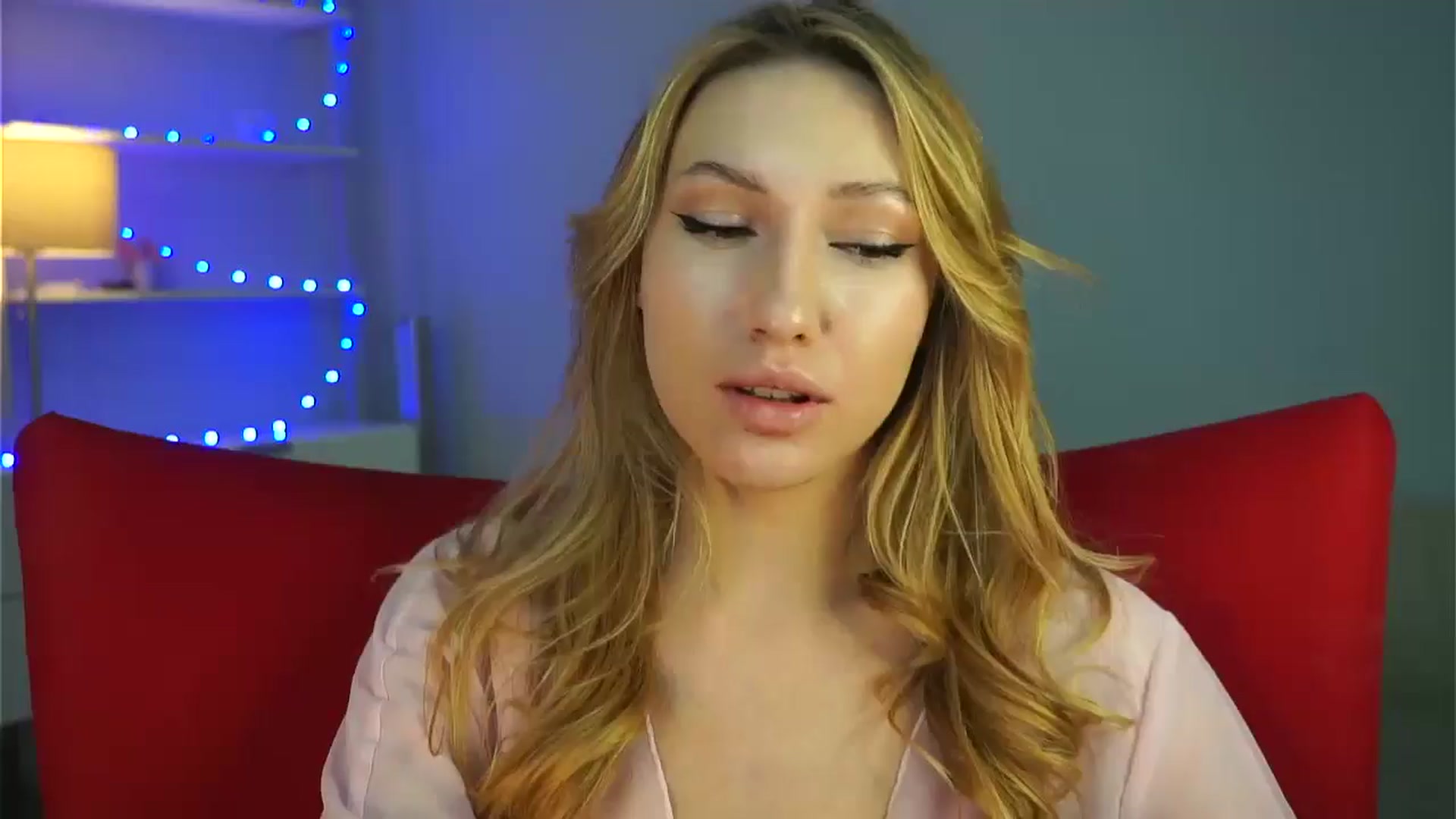 Gallery image thumbnail from LovelyGin's myfreecams stream on, 01/17/2025, 16:18 image 1 of 20