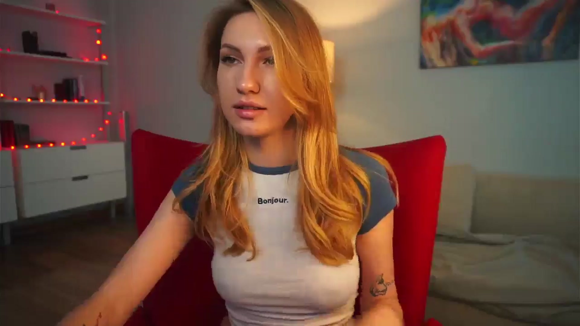 Gallery image thumbnail from LovelyGin's myfreecams stream on, 02/05/2025, 14:02 image 19 of 20