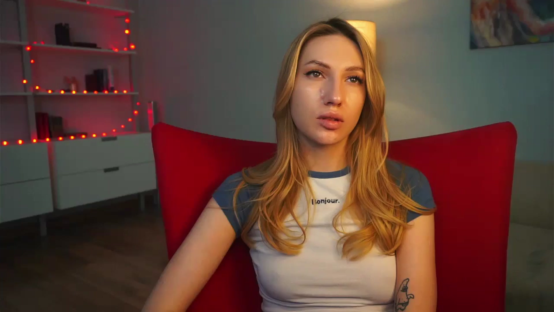 Gallery image thumbnail from LovelyGin's myfreecams stream on, 02/05/2025, 15:47 image 7 of 20