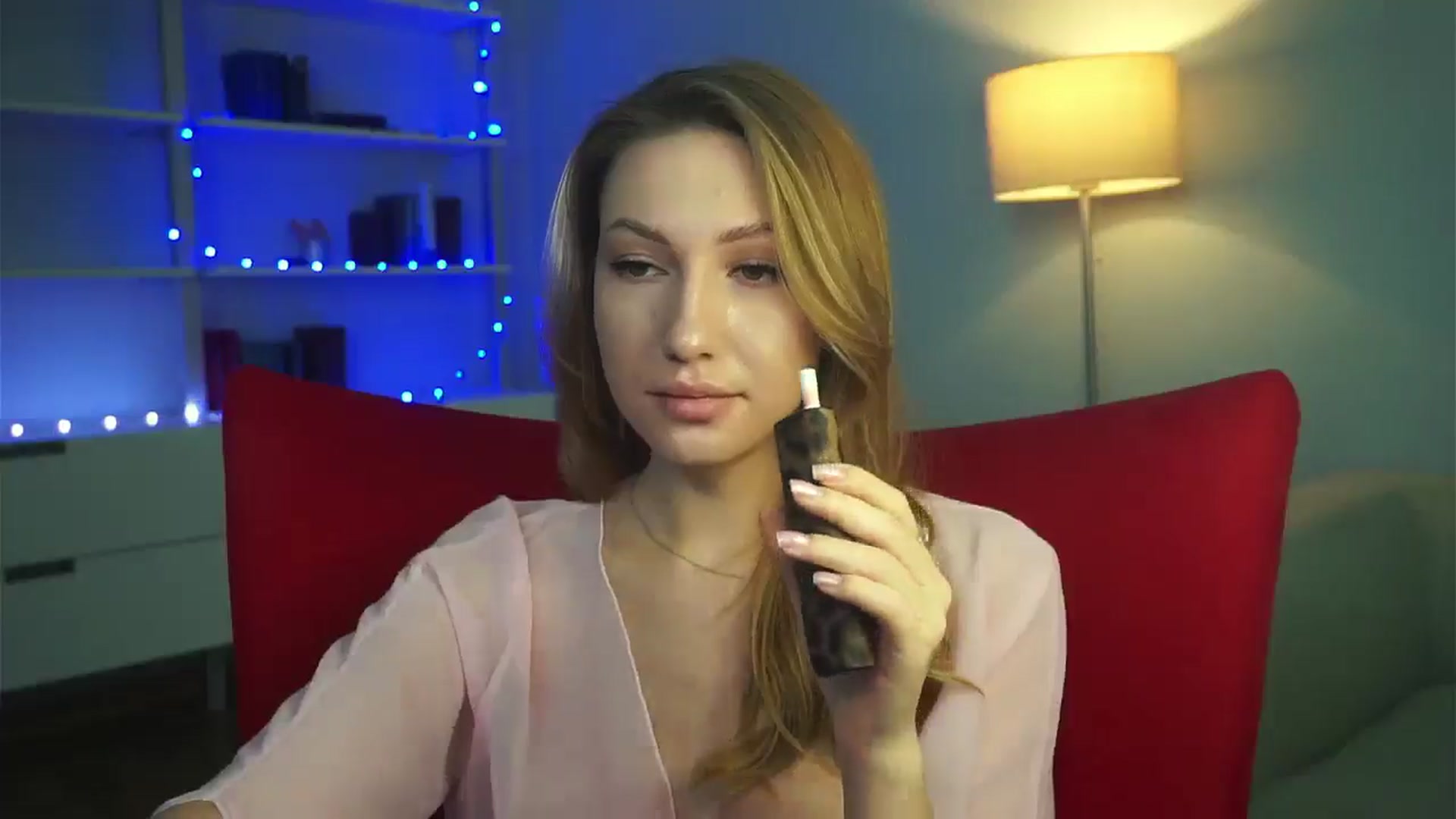 Gallery image thumbnail from LovelyGin's myfreecams stream on, 02/11/2025, 16:34 image 18 of 20