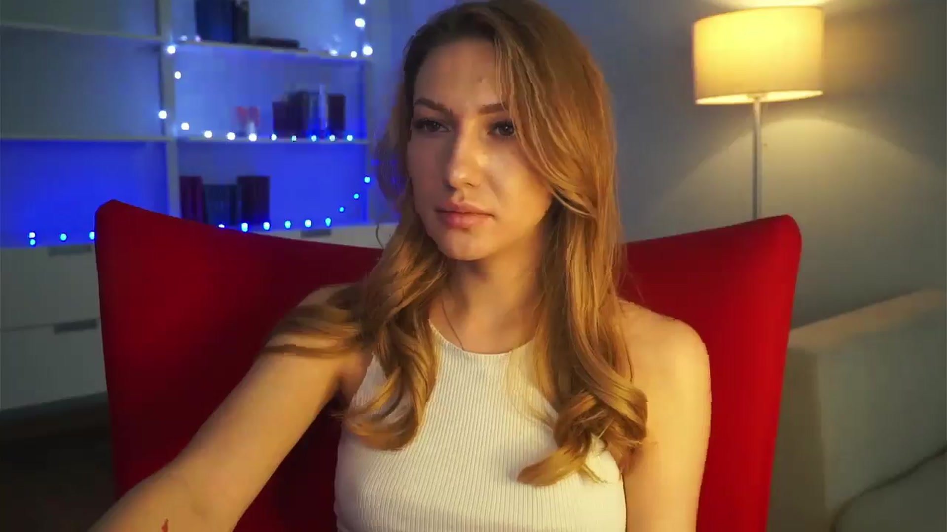 Gallery image thumbnail from LovelyGin's myfreecams stream on, 02/11/2025, 16:34 image 5 of 20