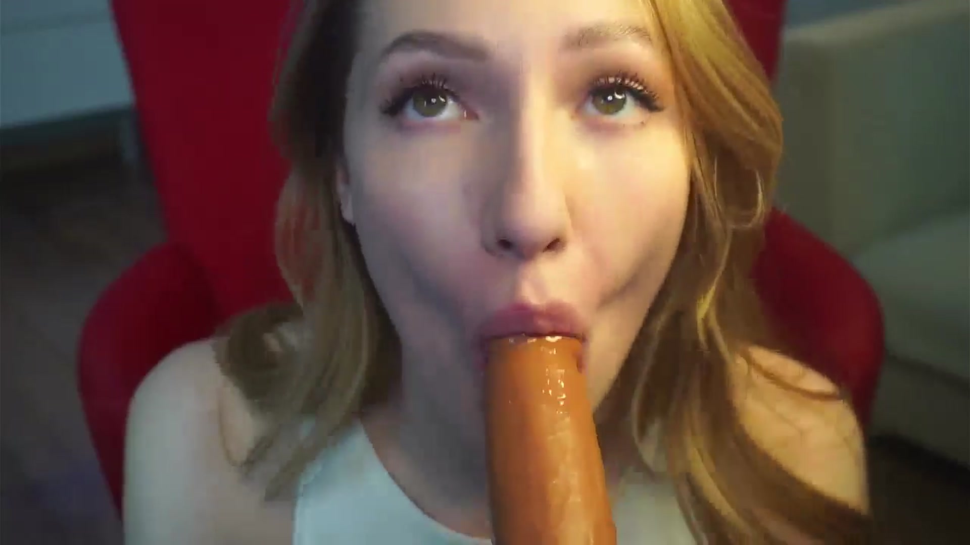 Gallery image thumbnail from LovelyGin's myfreecams stream on, 02/13/2025, 17:42 image 7 of 20