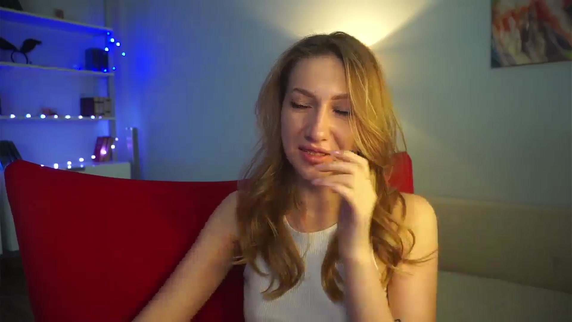 Gallery image thumbnail from LovelyGin's myfreecams stream on, 02/13/2025, 17:42 image 15 of 20