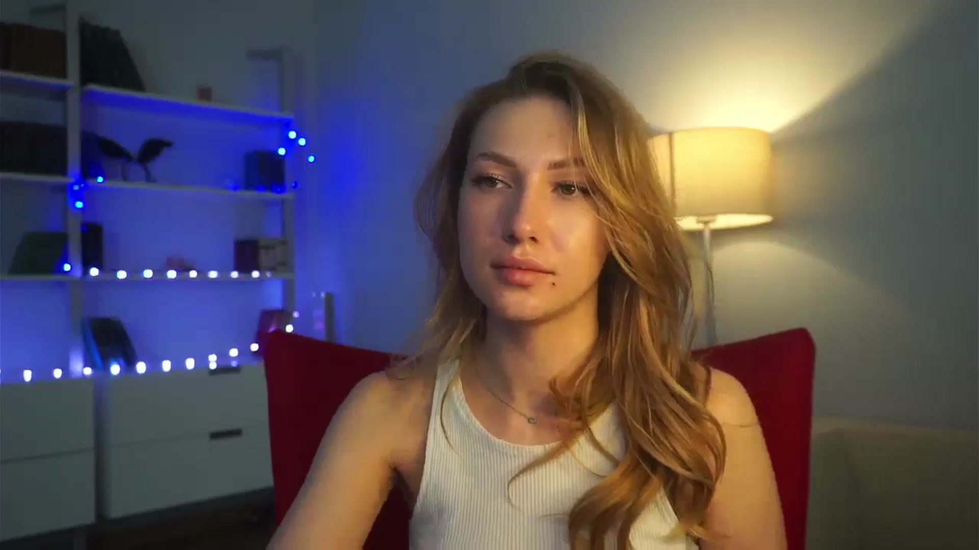 Gallery image thumbnail from LovelyGin's myfreecams stream on, 02/13/2025, 20:15 image 9 of 20
