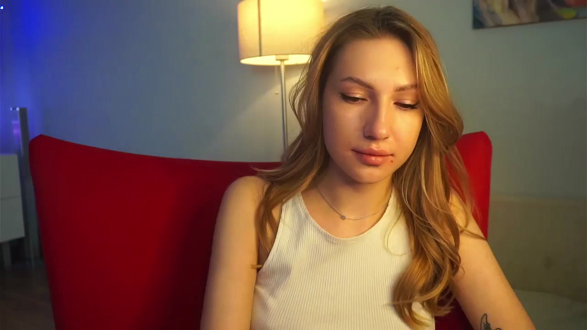 Gallery image thumbnail from LovelyGin's myfreecams stream on, 02/13/2025, 20:15 image 5 of 20