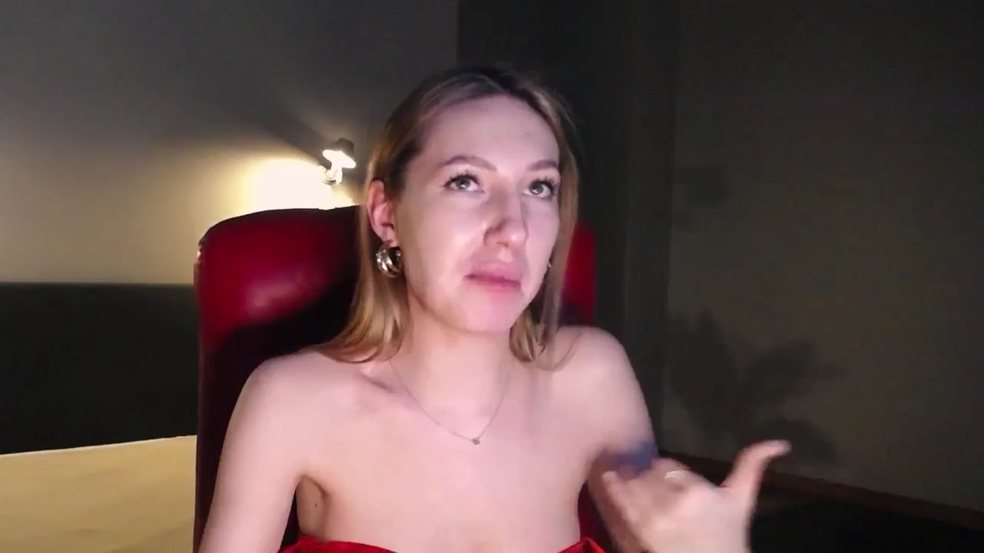 Gallery image thumbnail from LovelyGin's myfreecams stream on, 02/14/2025, 18:08 image 9 of 20