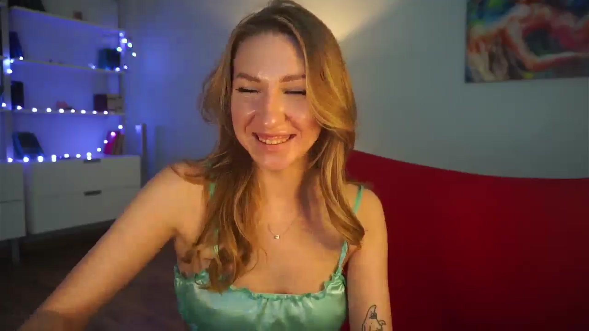 Gallery image thumbnail from LovelyGin's myfreecams stream on, 02/17/2025, 19:36 image 2 of 20