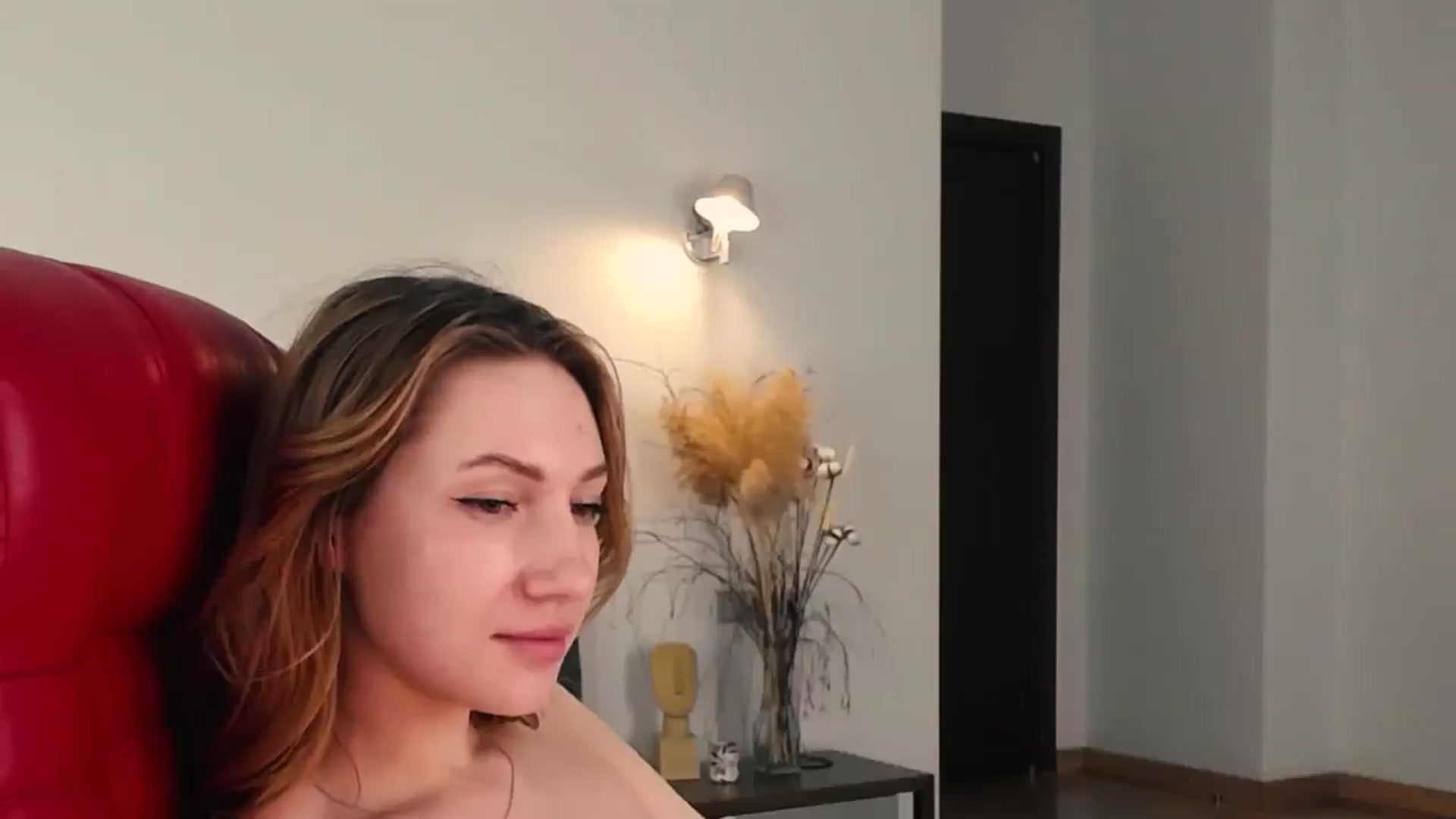 Gallery image thumbnail from LovelyGin's myfreecams stream on, 02/18/2025, 20:10 image 19 of 20