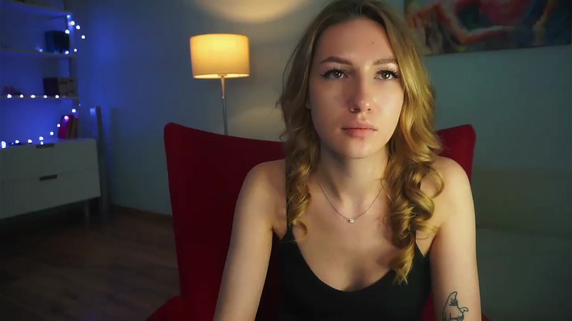 Gallery image thumbnail from LovelyGin's myfreecams stream on, 02/19/2025, 18:56 image 10 of 20