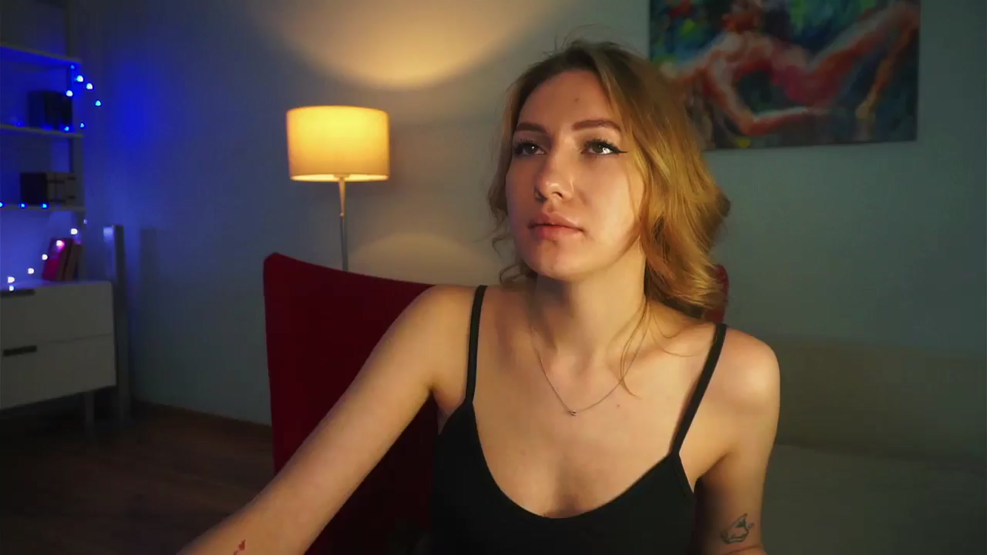 Gallery image thumbnail from LovelyGin's myfreecams stream on, 02/19/2025, 18:56 image 4 of 20