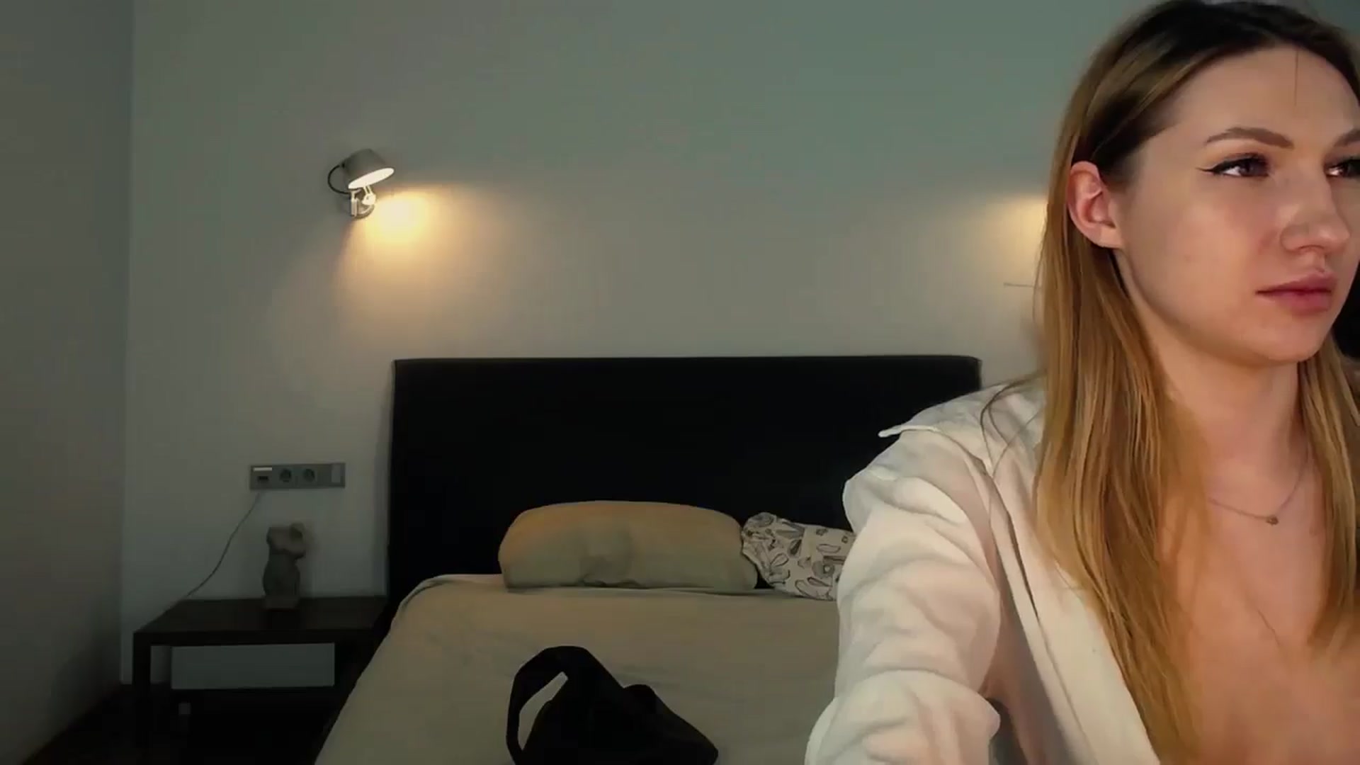 Gallery image thumbnail from LovelyGin's myfreecams stream on, 02/24/2025, 20:12 image 9 of 20