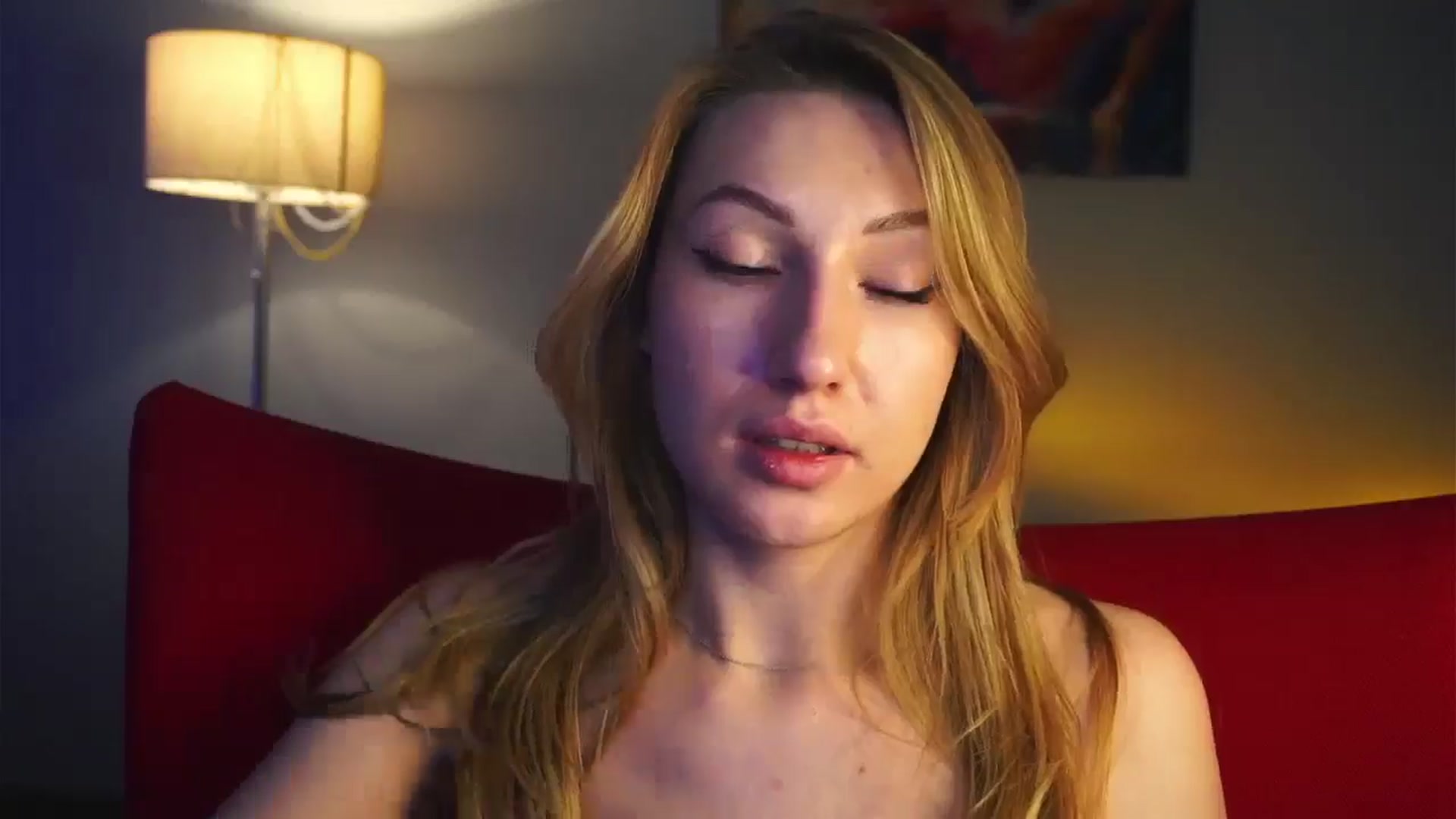 Gallery image thumbnail from LovelyGin's myfreecams stream on, 02/27/2025, 20:11 image 13 of 20