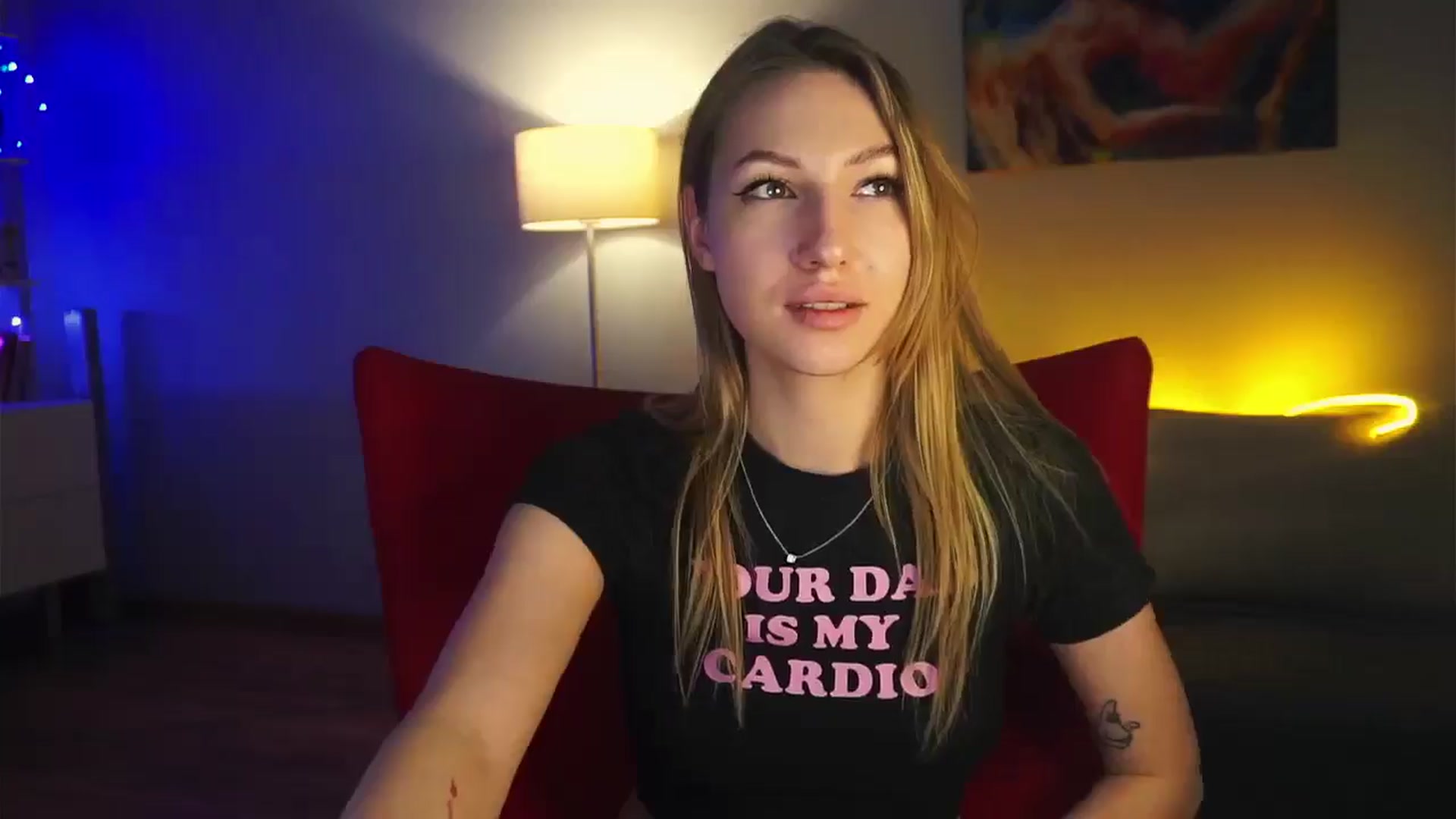 Gallery image thumbnail from LovelyGin's myfreecams stream on, 03/03/2025, 19:21 image 11 of 20