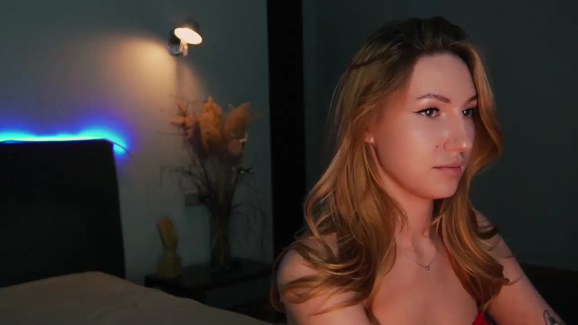 Gallery image thumbnail from LovelyGin's myfreecams stream on, 03/07/2025, 17:34 image 18 of 20