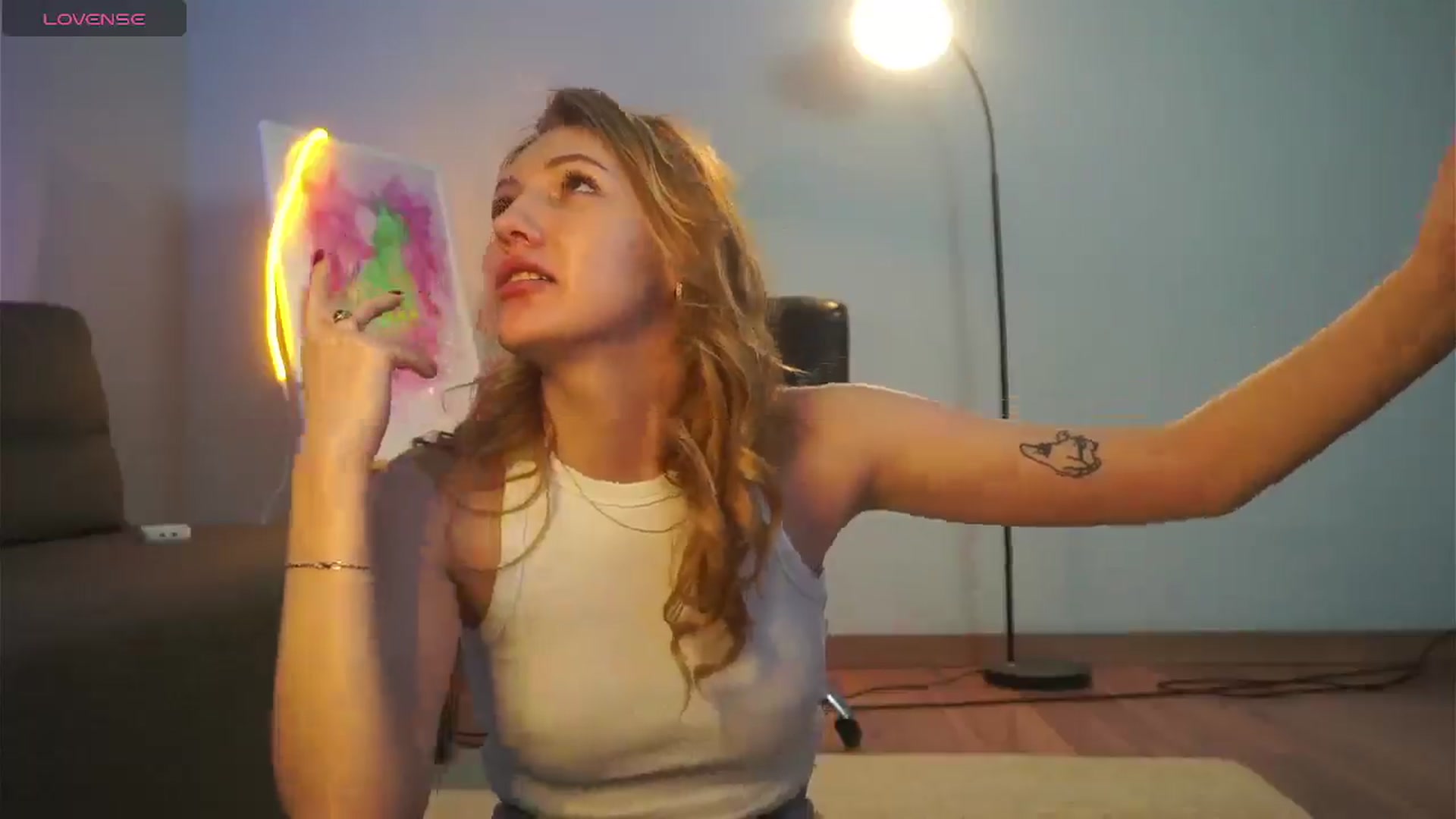 Gallery image thumbnail from LovelyGin's myfreecams stream on, 03/14/2025, 15:20 image 17 of 20