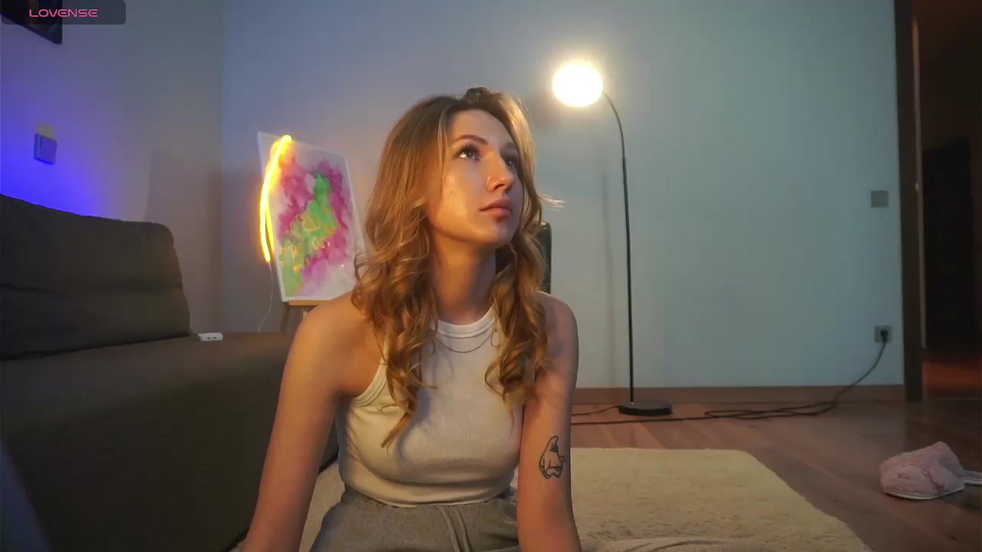 Gallery image thumbnail from LovelyGin's myfreecams stream on, 03/14/2025, 15:20 image 3 of 20
