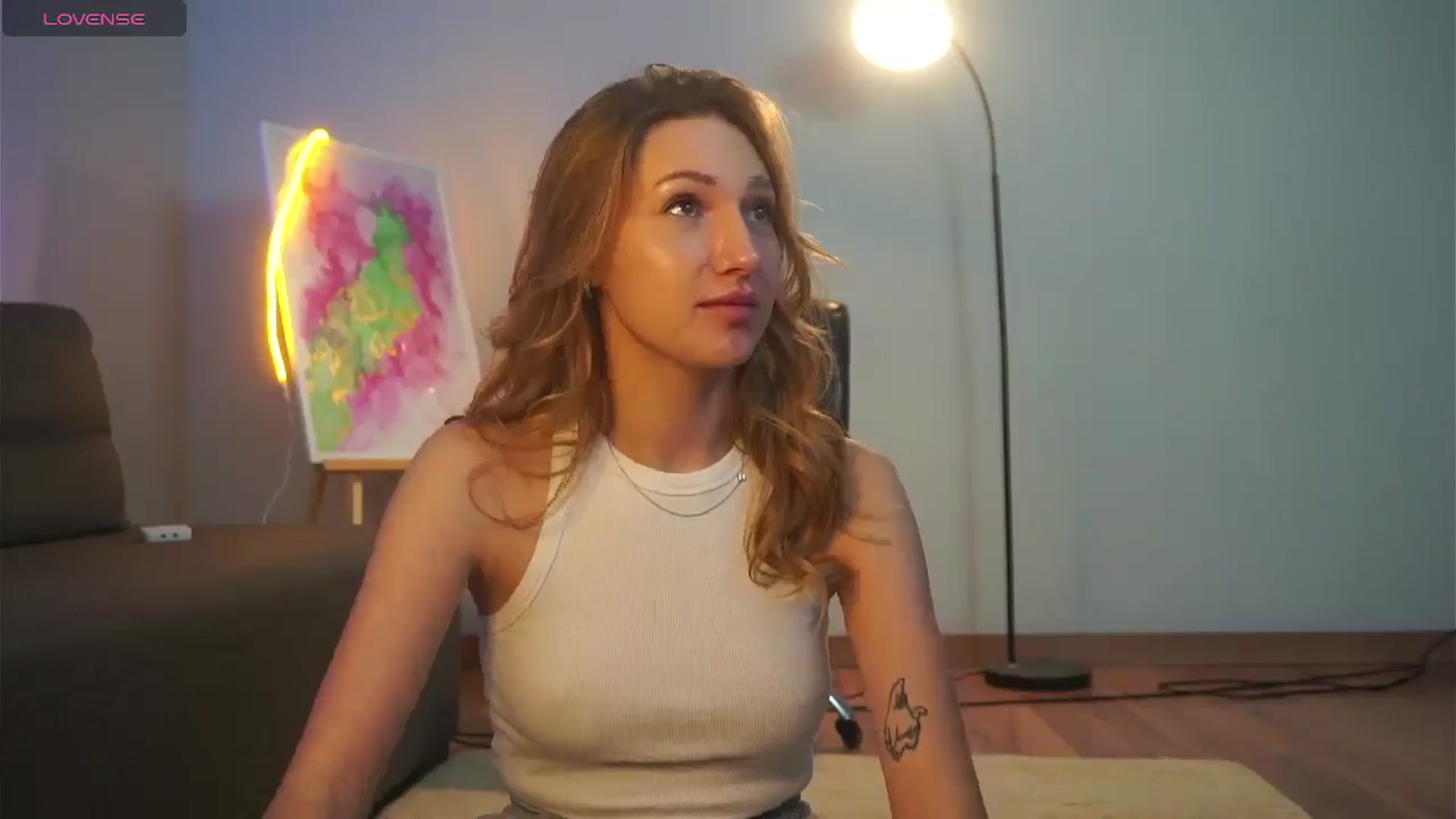 Gallery image thumbnail from LovelyGin's myfreecams stream on, 03/14/2025, 15:20 image 16 of 20