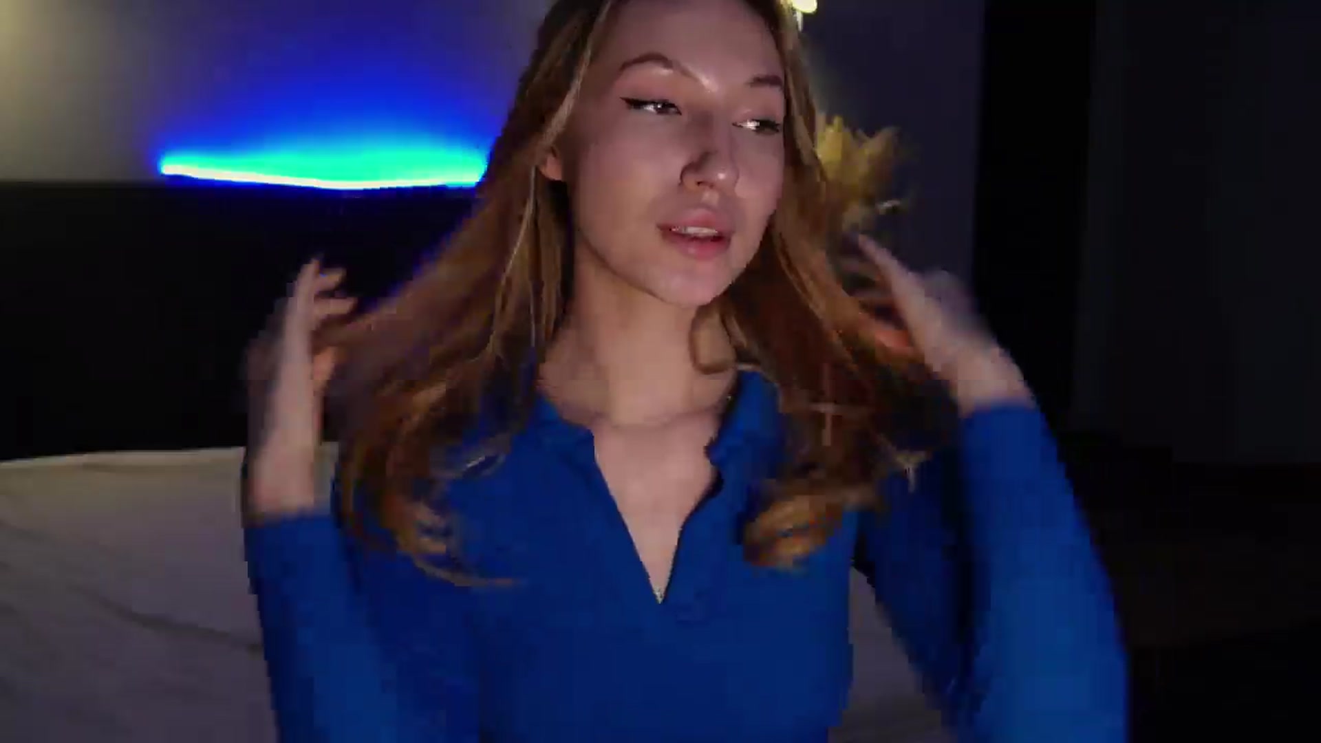 Gallery image thumbnail from LovelyGin's myfreecams stream on, 03/18/2025, 18:31 image 18 of 20