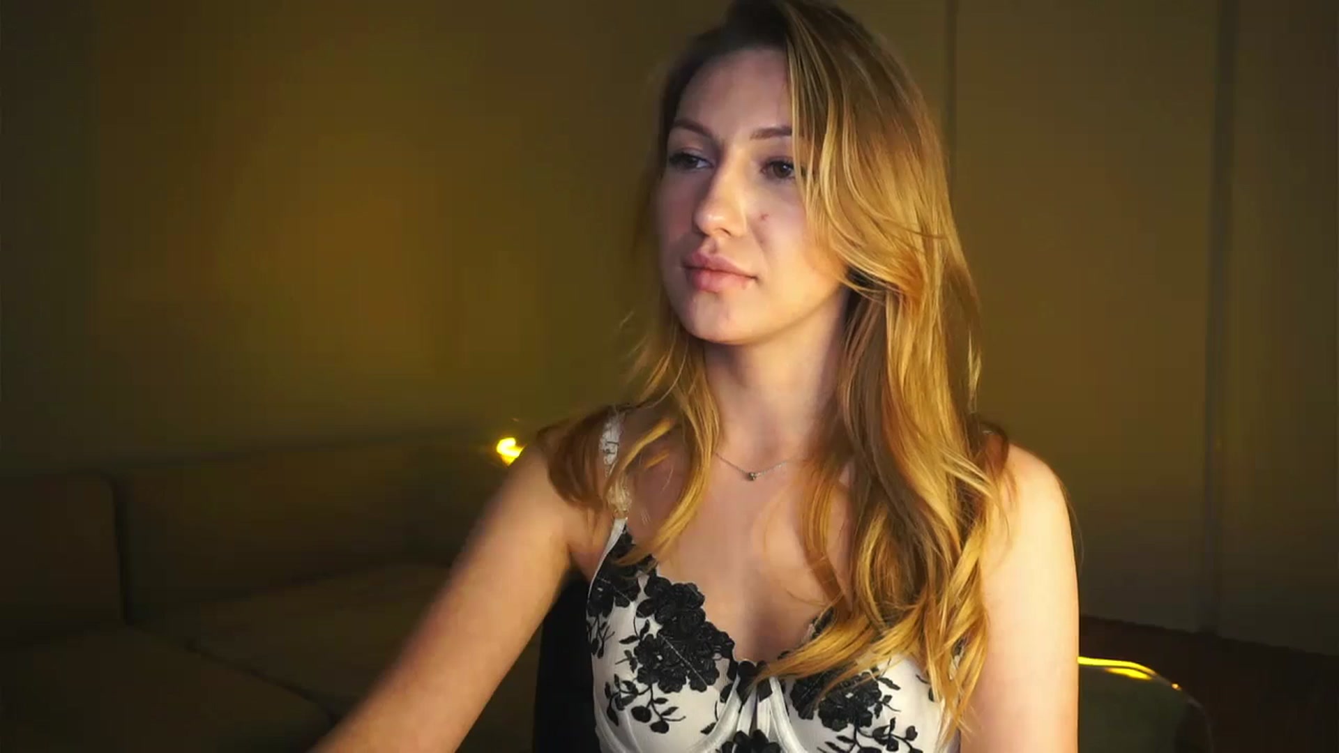 Gallery image thumbnail from LovelyGin's myfreecams stream on, 03/20/2025, 18:17 image 20 of 20