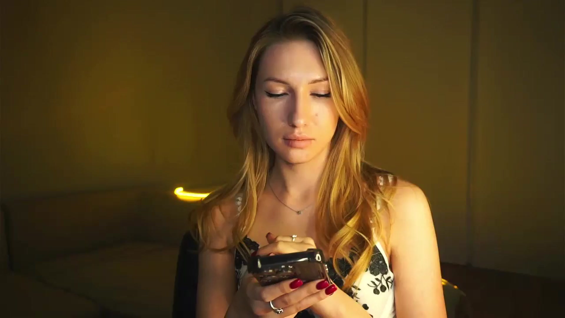 Gallery image thumbnail from LovelyGin's myfreecams stream on, 03/20/2025, 18:17 image 15 of 20