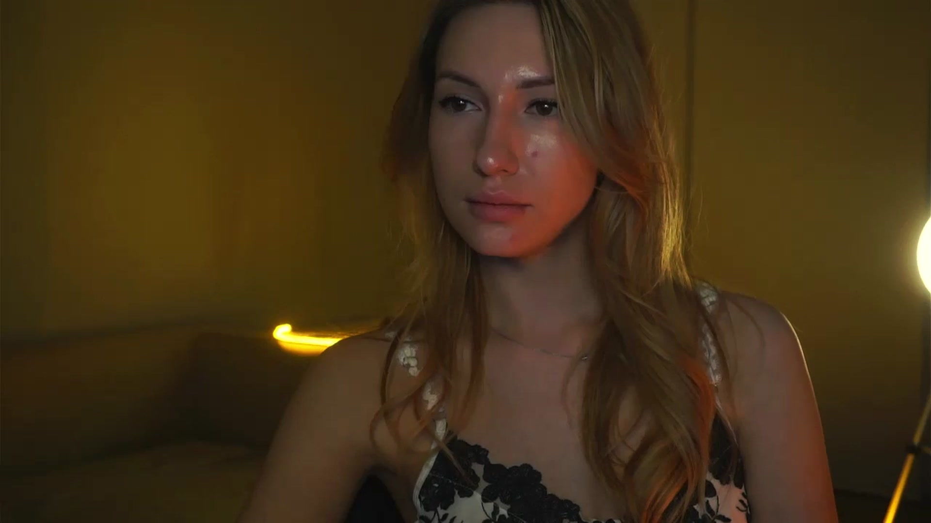 Gallery image thumbnail from LovelyGin's myfreecams stream on, 03/20/2025, 18:17 image 3 of 20