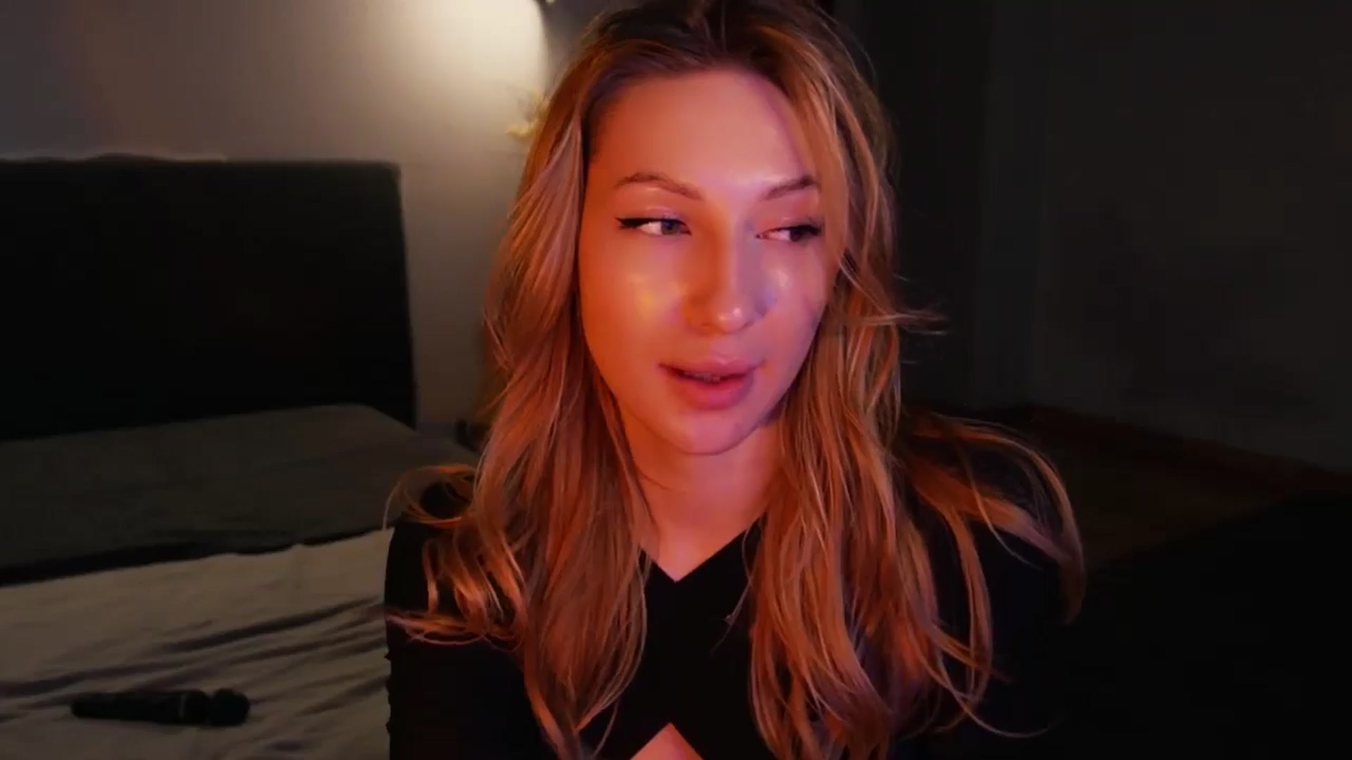 Gallery image thumbnail from LovelyGin's myfreecams stream on, 03/21/2025, 16:35 image 16 of 20