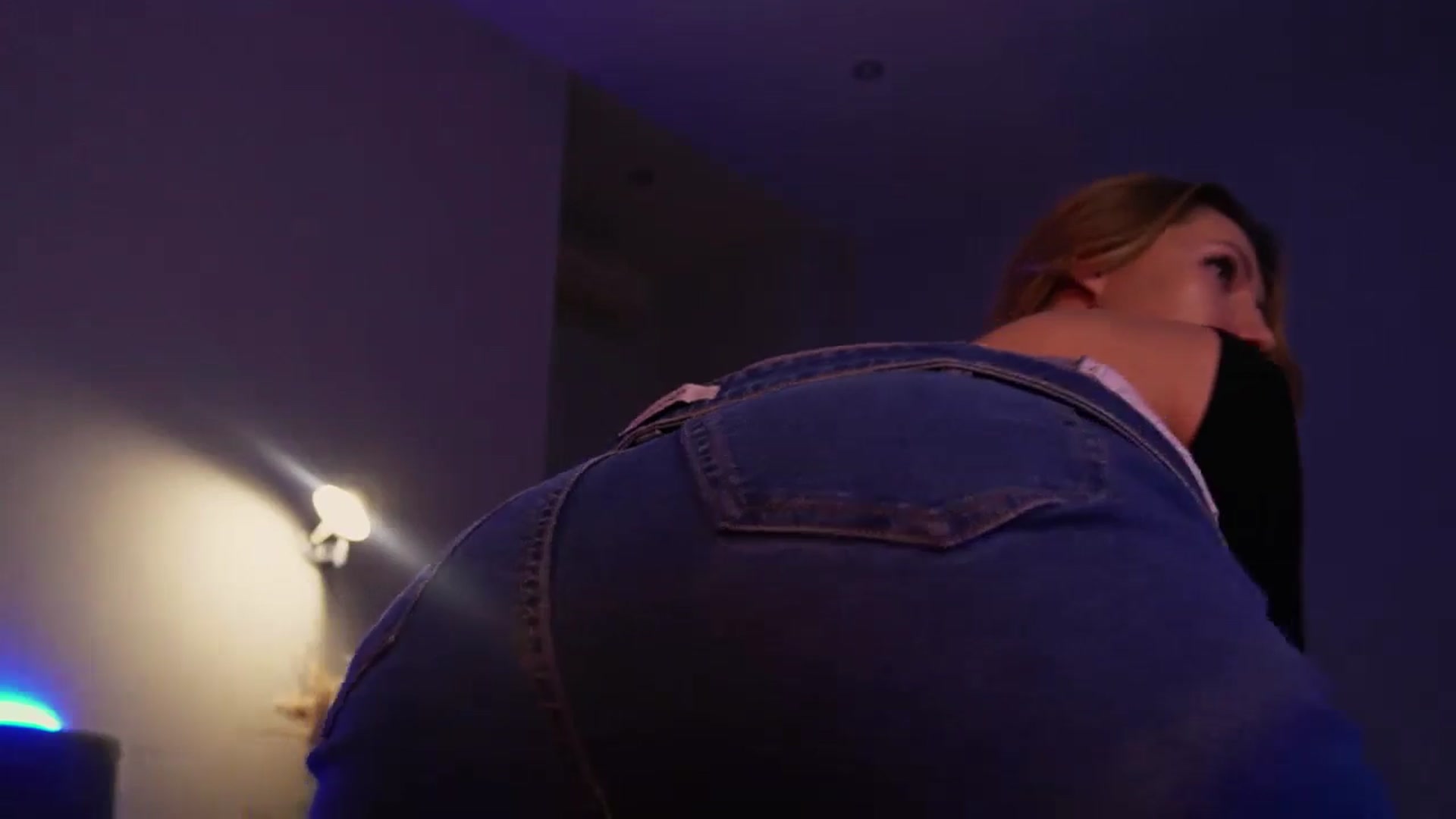 Gallery image thumbnail from LovelyGin's myfreecams stream on, 03/21/2025, 18:35 image 12 of 20