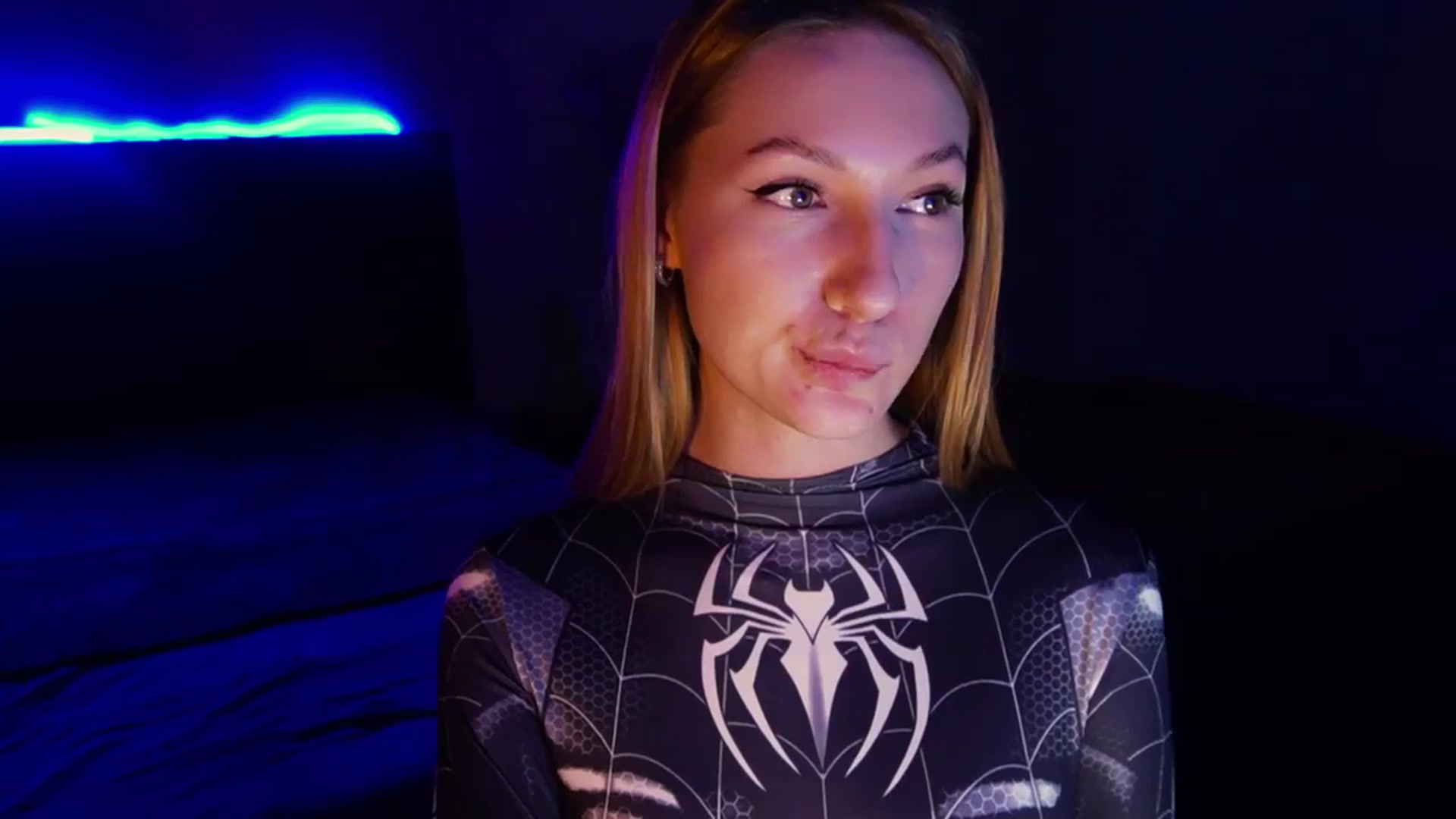 Gallery image thumbnail from LovelyGin's myfreecams stream on, 03/24/2025, 20:03 image 7 of 20