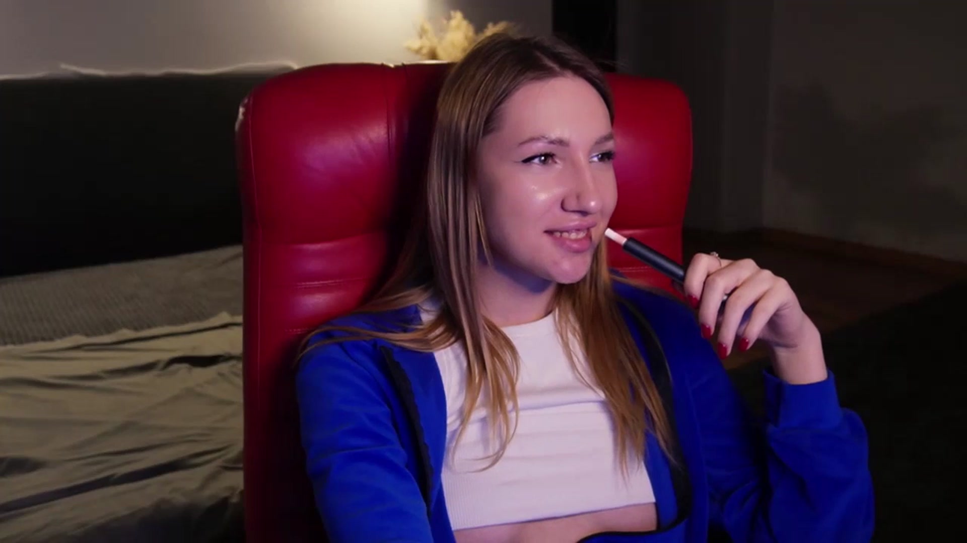 Gallery image thumbnail from LovelyGin's myfreecams stream on, 03/26/2025, 17:10 image 12 of 20
