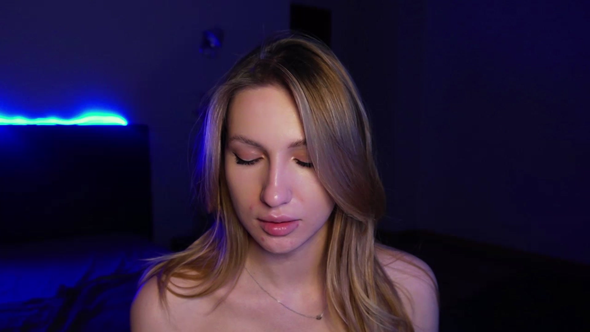 Gallery image thumbnail from LovelyGin's myfreecams stream on, 03/28/2025, 19:38 image 5 of 20