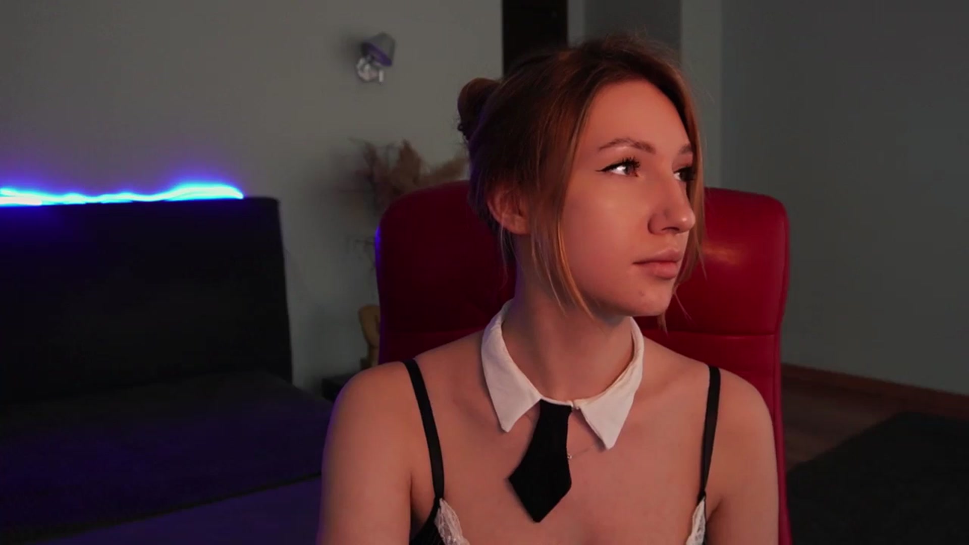 Gallery image thumbnail from LovelyGin's myfreecams stream on, 03/31/2025, 13:08 image 15 of 20