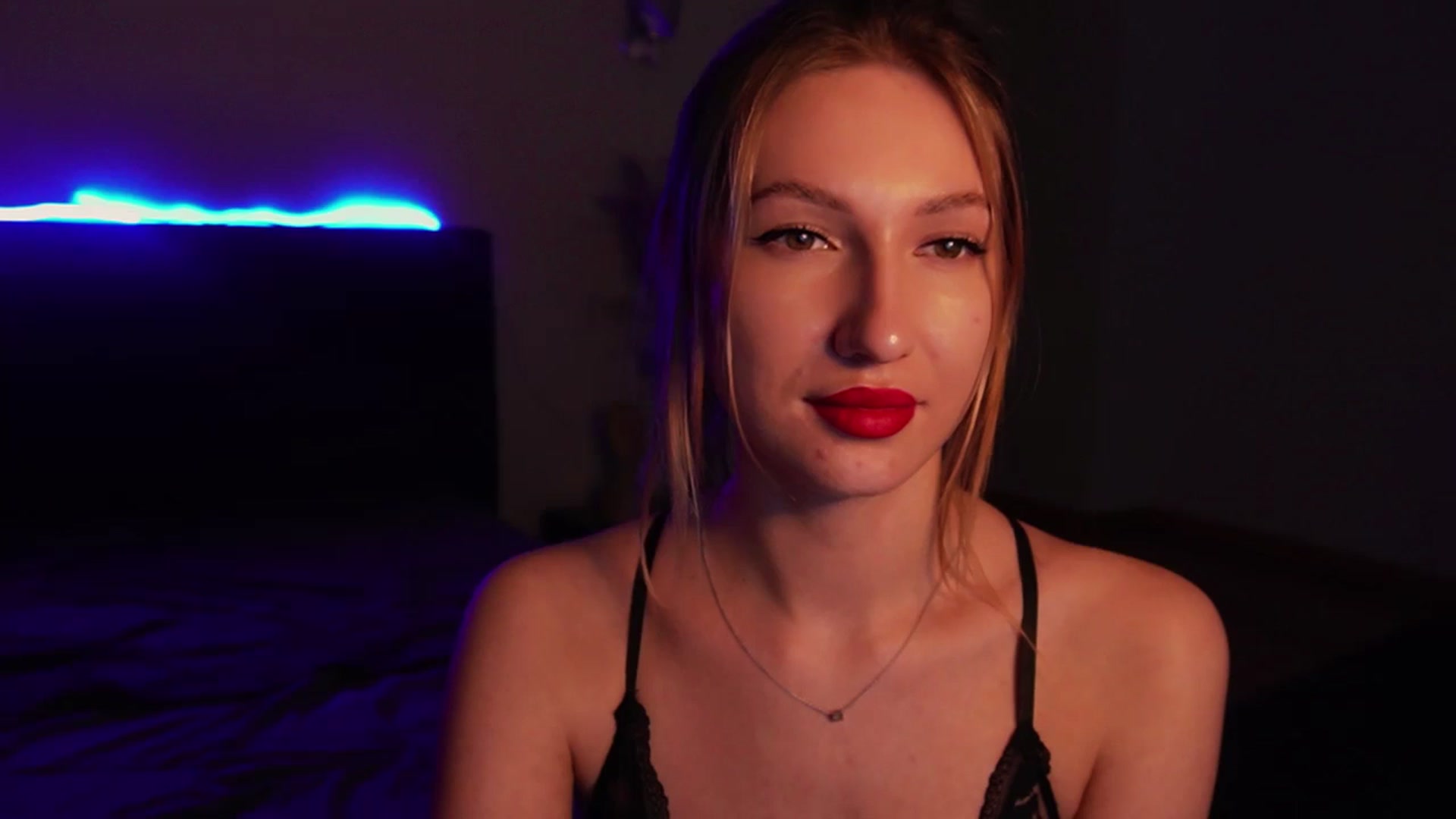 Gallery image thumbnail from LovelyGin's myfreecams stream on, 03/31/2025, 16:54 image 12 of 20