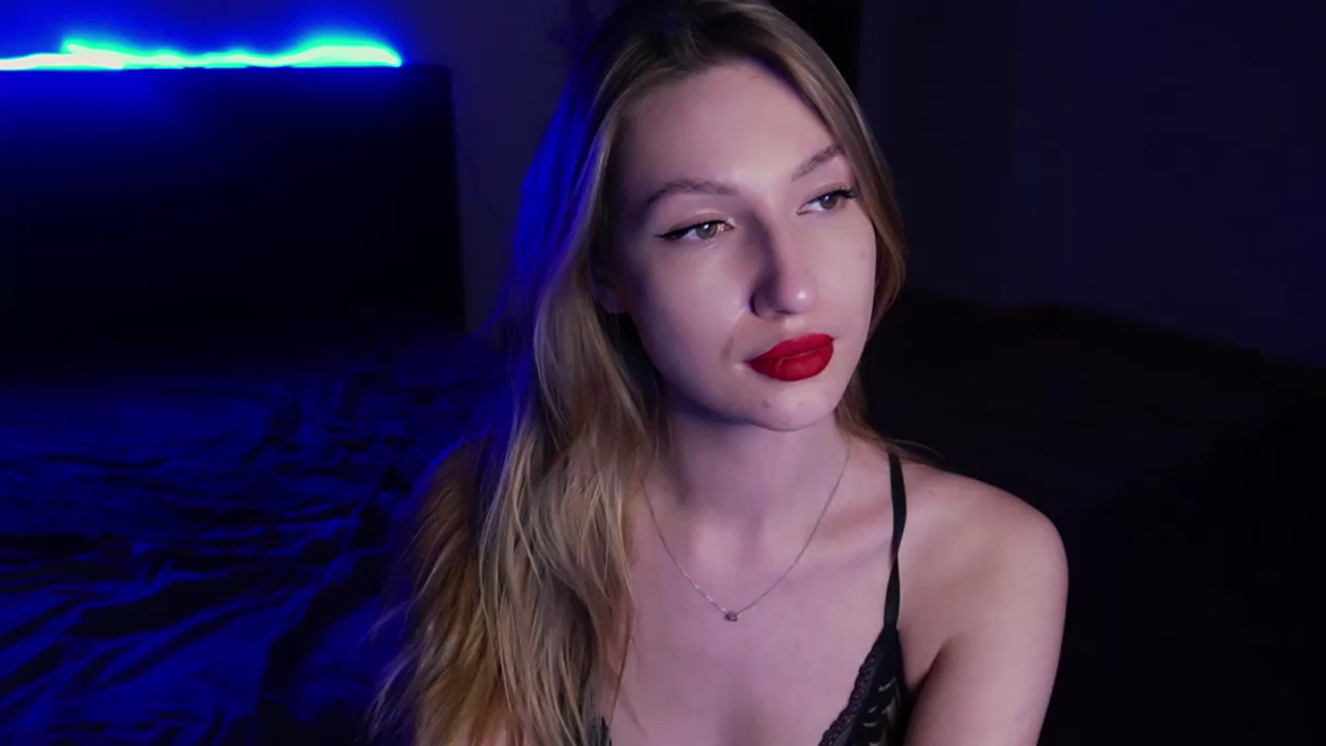 Gallery image thumbnail from LovelyGin's myfreecams stream on, 03/31/2025, 19:04 image 20 of 20
