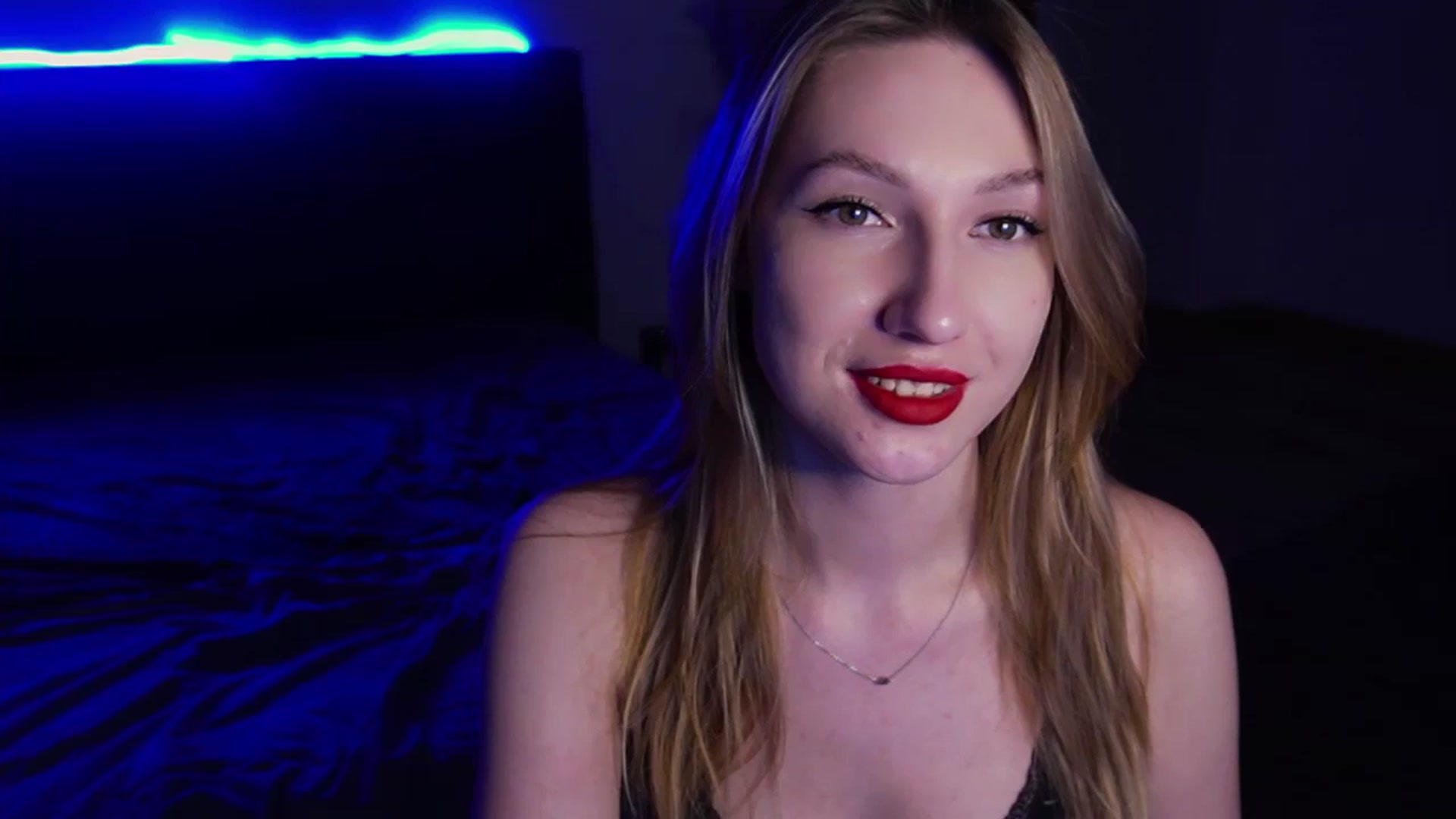 Gallery image thumbnail from LovelyGin's myfreecams stream on, 03/31/2025, 19:04 image 12 of 20