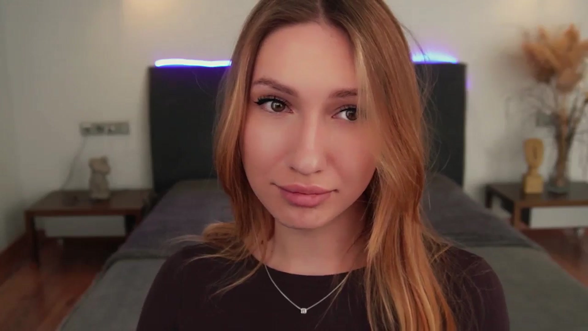 Gallery image thumbnail from LovelyGin's myfreecams stream on, 04/02/2025, 13:44 image 2 of 20