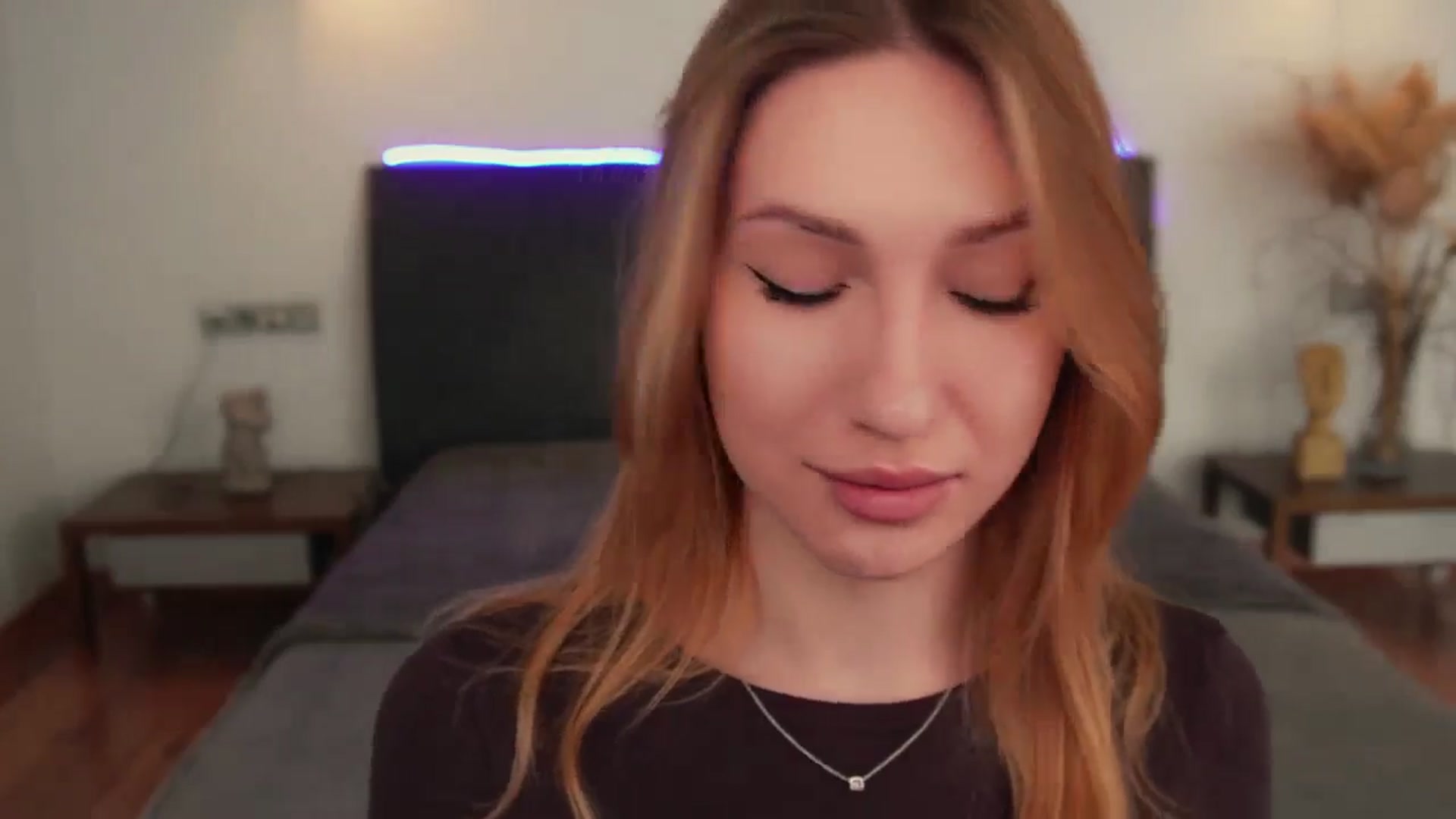 Gallery image thumbnail from LovelyGin's myfreecams stream on, 04/02/2025, 13:44 image 6 of 20