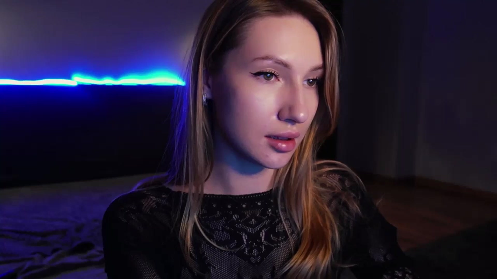 Gallery image thumbnail from LovelyGin's myfreecams stream on, 04/02/2025, 17:27 image 14 of 20