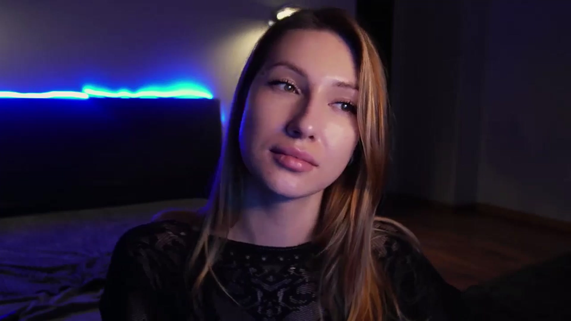 Gallery image thumbnail from LovelyGin's myfreecams stream on, 04/02/2025, 17:27 image 18 of 20
