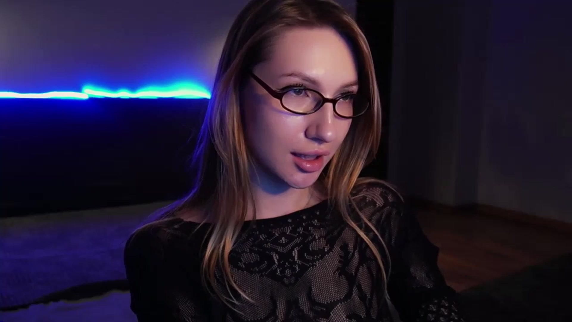 Gallery image thumbnail from LovelyGin's myfreecams stream on, 04/02/2025, 19:05 image 7 of 20