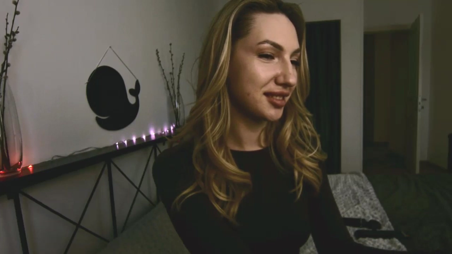 Gallery image thumbnail from LovelyGin's myfreecams stream on, 05/08/2025, 16:53 image 16 of 20