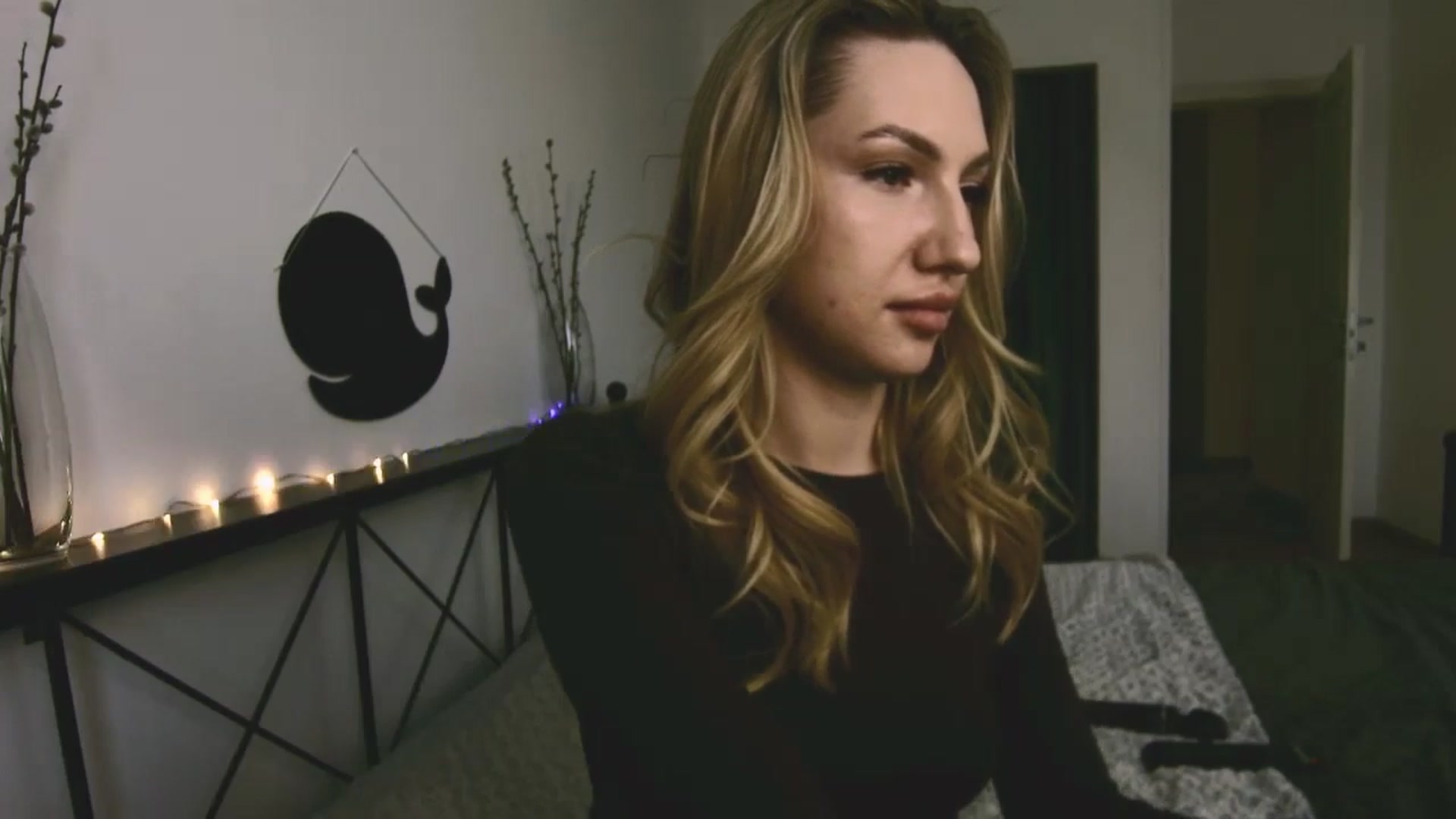 Gallery image thumbnail from LovelyGin's myfreecams stream on, 05/08/2025, 16:53 image 11 of 20