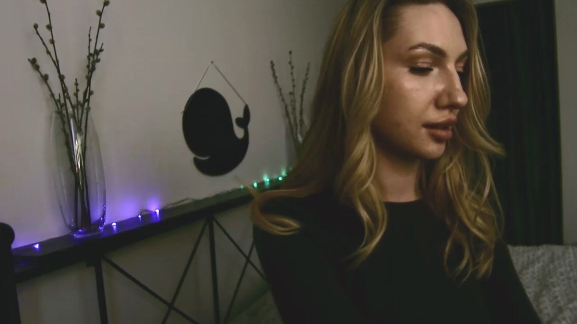 Gallery image thumbnail from LovelyGin's myfreecams stream on, 05/08/2025, 16:53 image 19 of 20